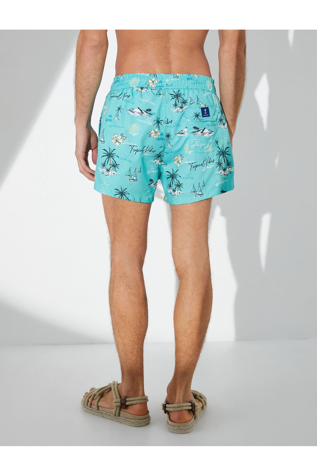 Koton-Kurze Badeshorts mit Sommermotiv, Taillentasche zum Schnüren 6