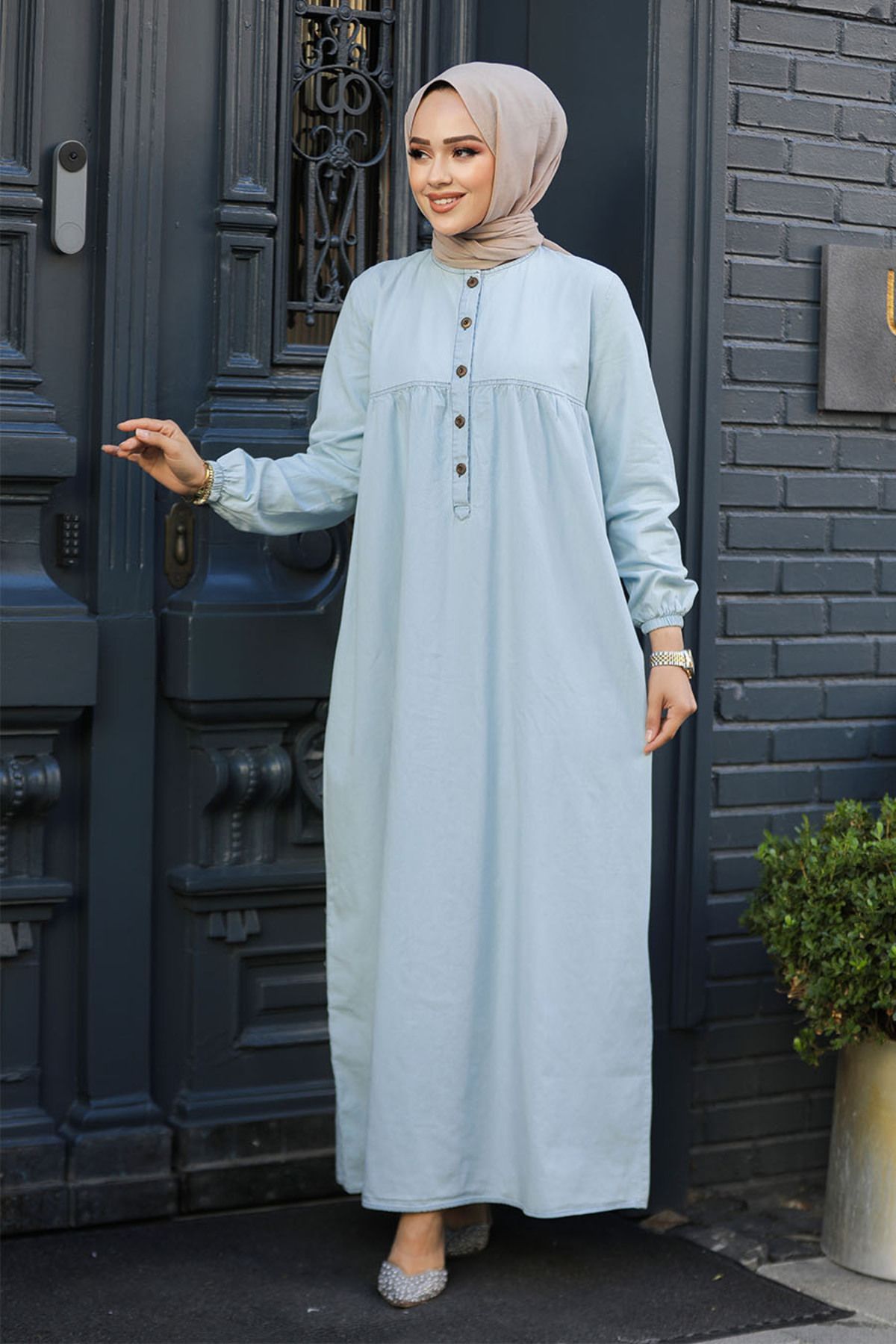 Neva Style-Buttoned Ice Blue Hijab Denim Dress 23512Bm 2