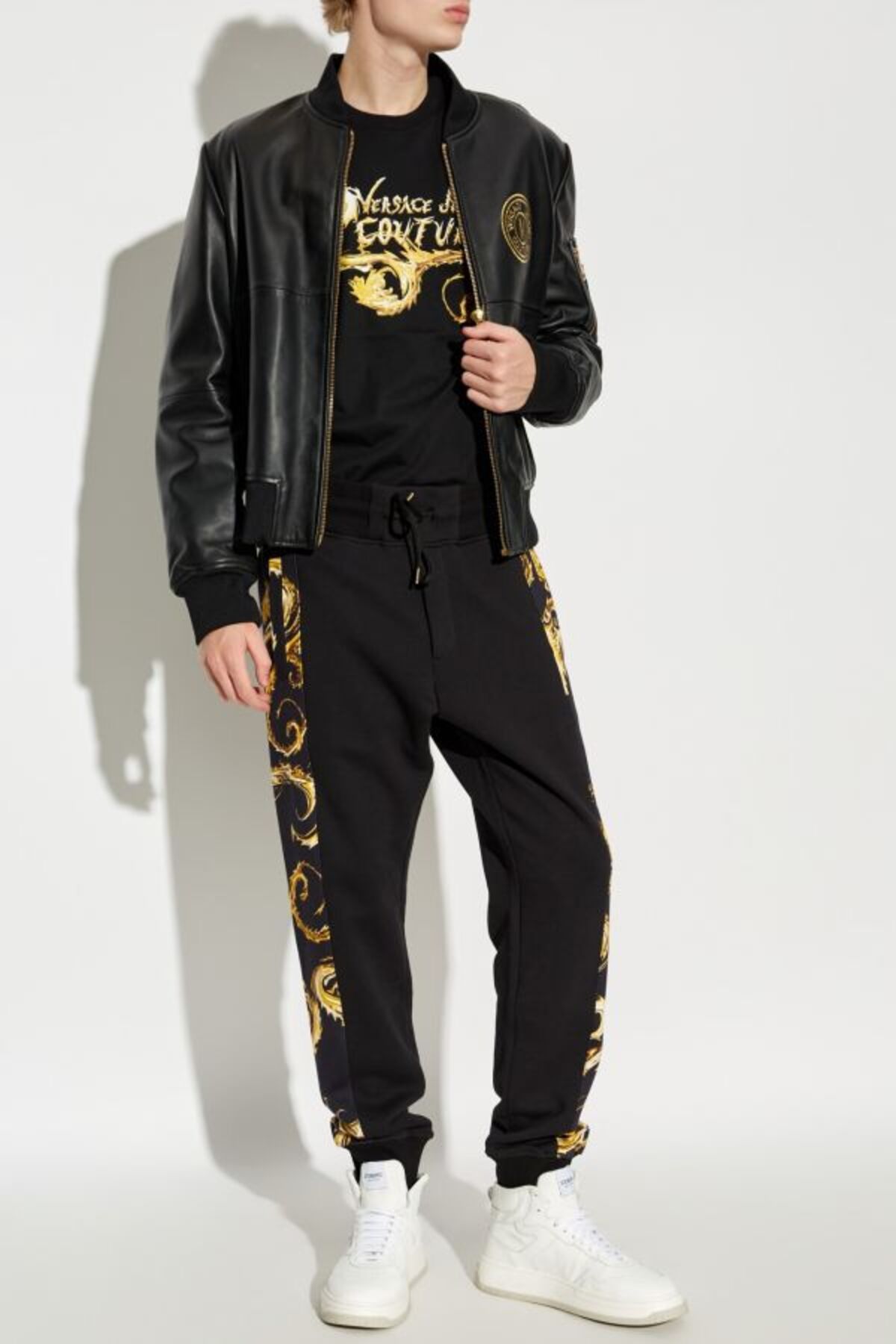 VERSACE JEANS-تيشرتات 3