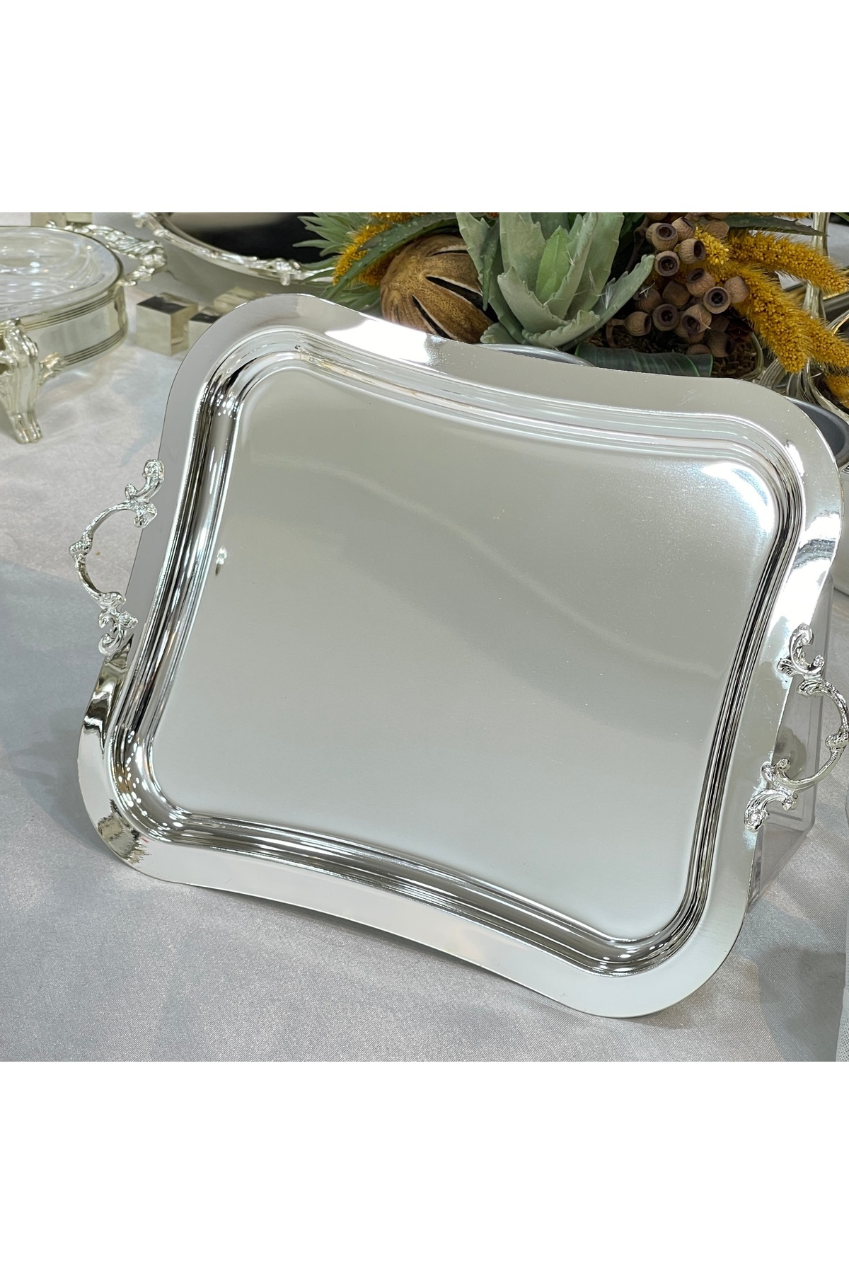 ZÜCACE DEKOR İTALYAN KULPLU GÜMÜŞ SÖZ NİŞAN VE SUNUM TEPSİSİ