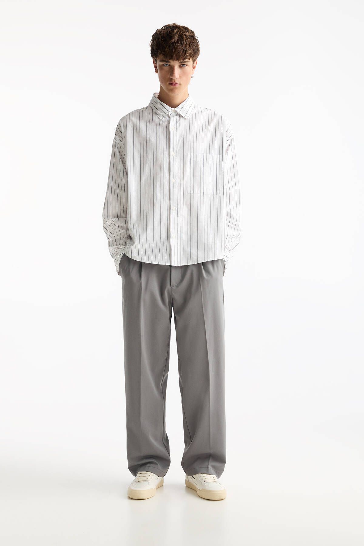 Pull & Bear-Tailored fit wide-leg trousers 2
