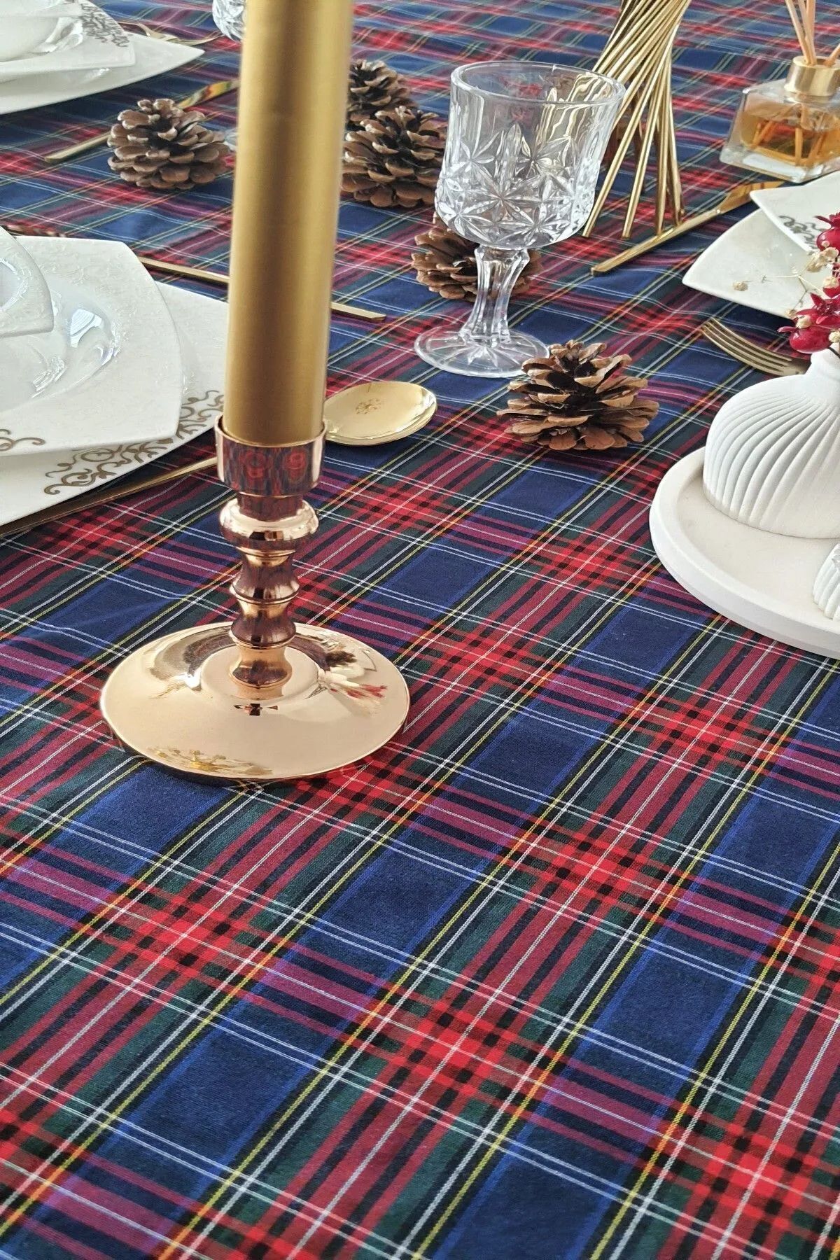 Soft Kare-Scottish Pattern Christmas Tablecloth 5