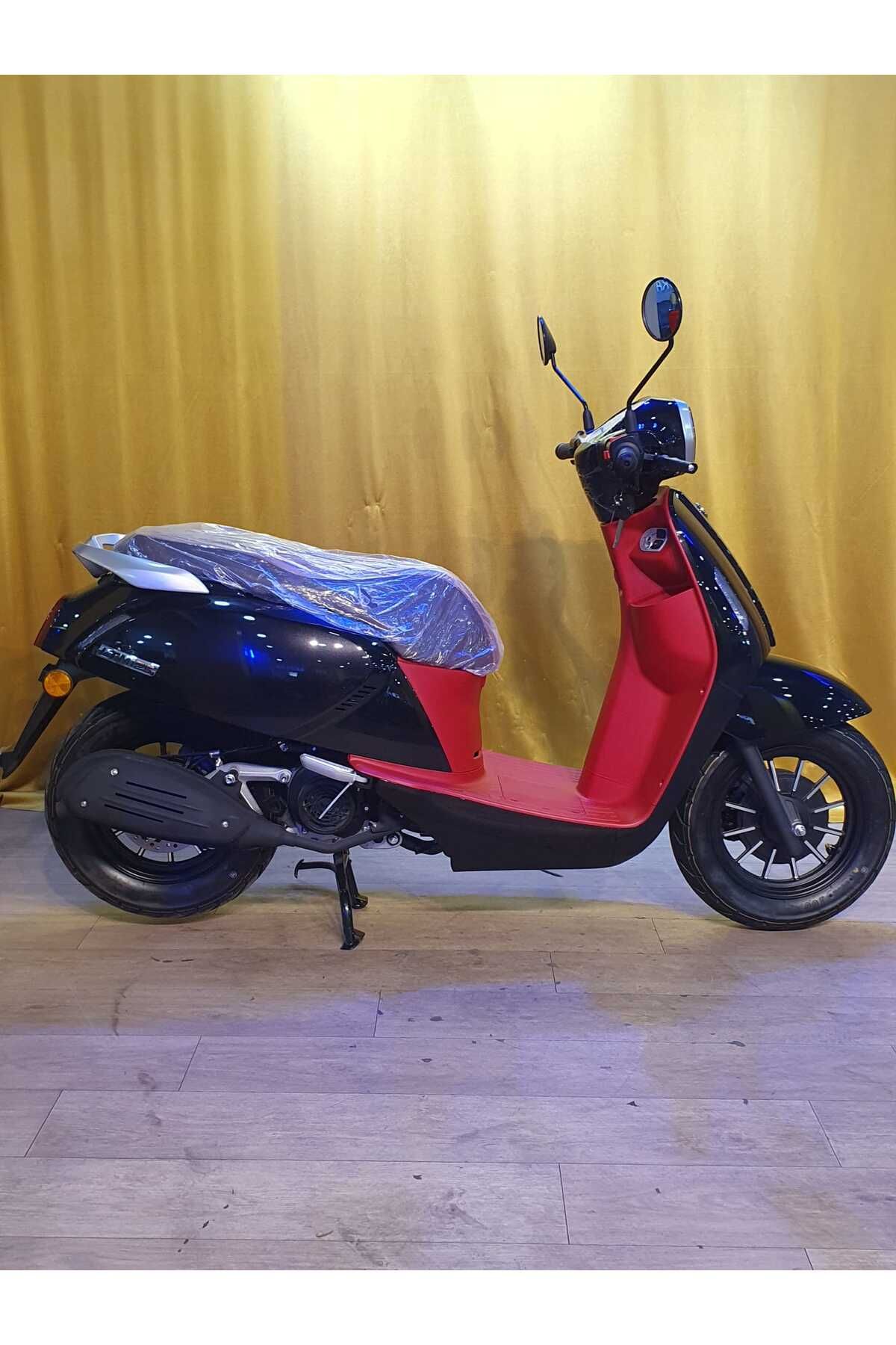 QJ Motor QJ LTM 125 SCOOTER ÖN ARKA ABS