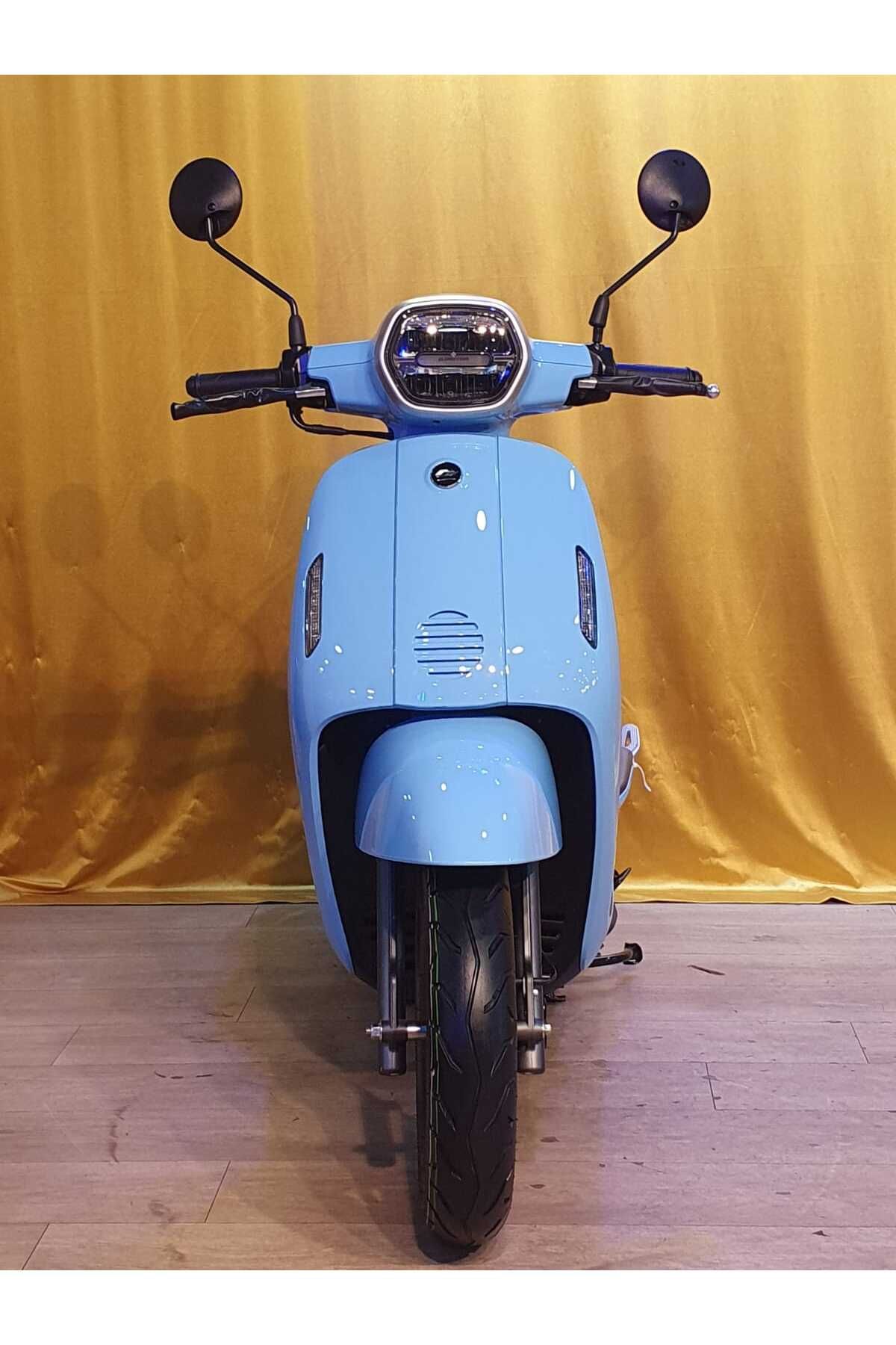 QJ Motor QJ LTM 125 SCOOTER ÖN ARKA ABS