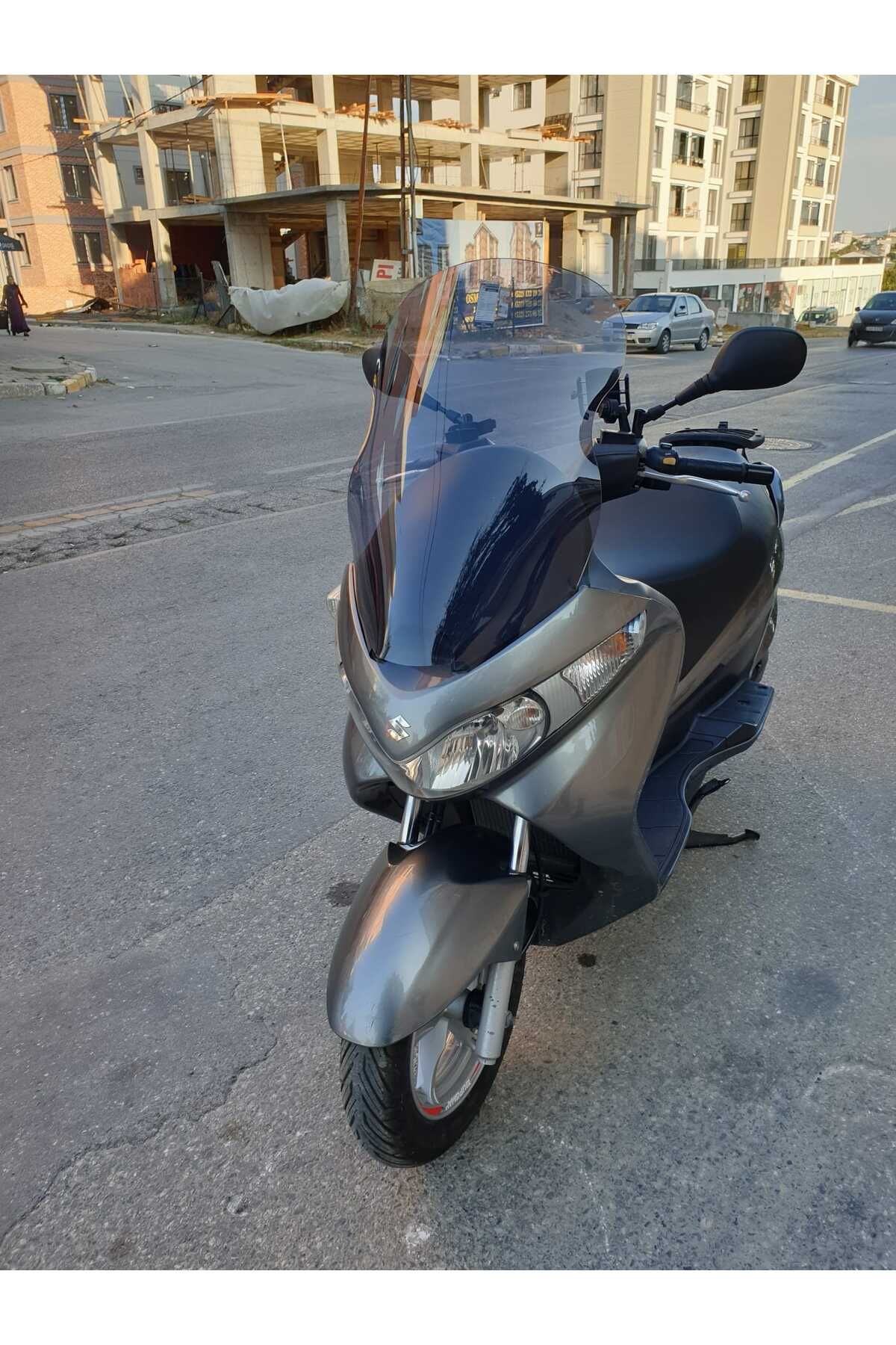Suzuki Burgman UH 200 Siperlik Ön Cam 2006 2013 Model 61cm Füme Renkli 4mm