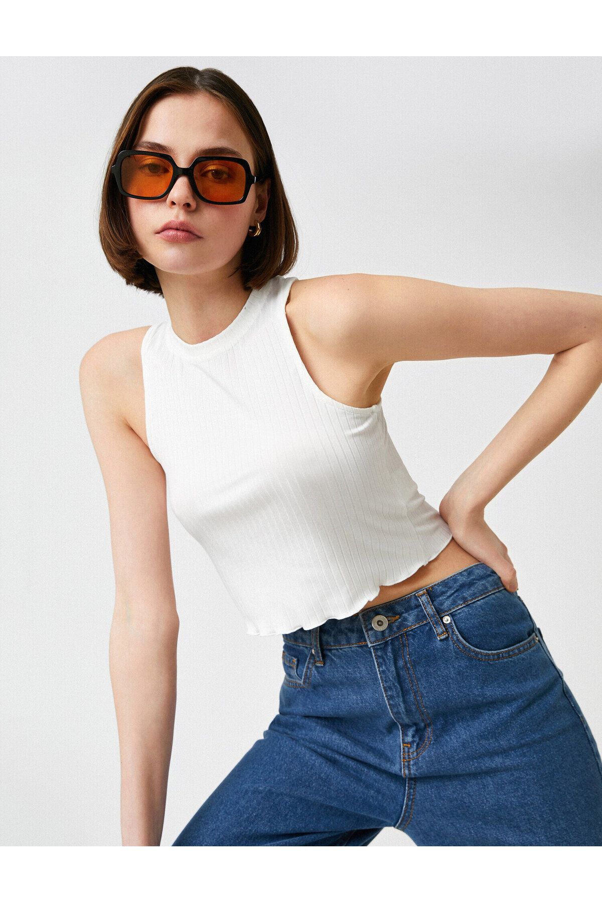 Koton-Crop Atlet Halter Guler 1