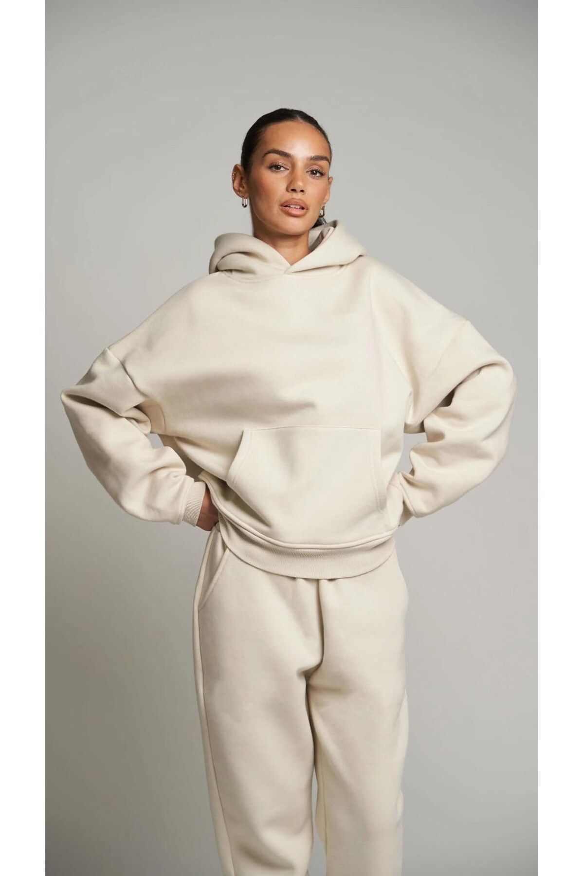 The Champ Clothing-Beige Oversize Tracksuit Set - Hooded, Pockets and Elastic Waist 3