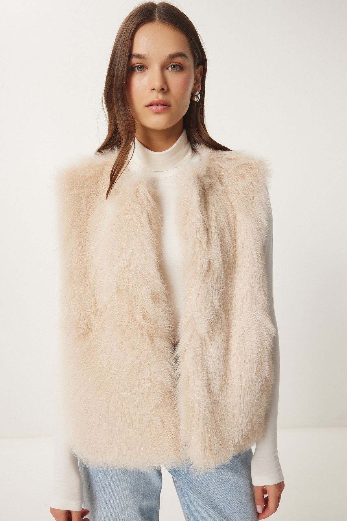 Lovelyİstanbul-Cream Color Faux Fur Vest - Lyl0004 3