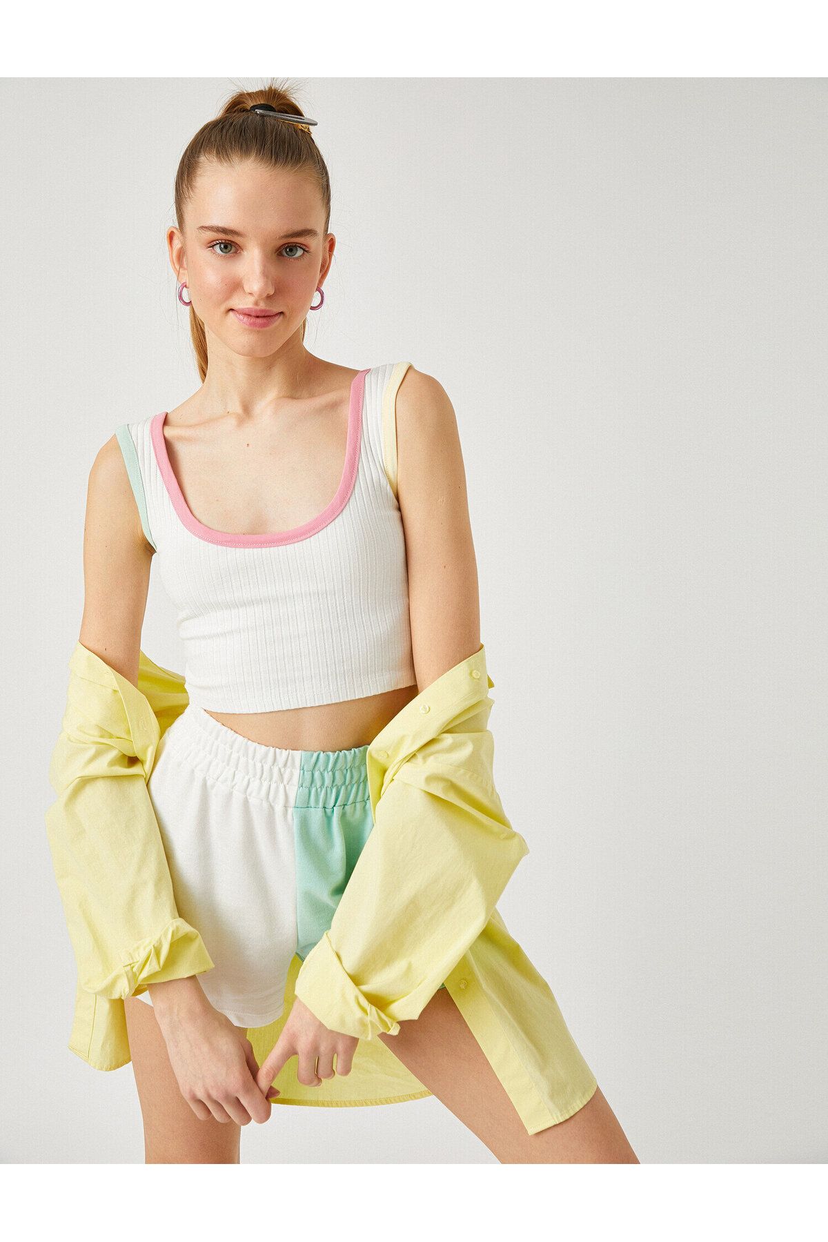 Koton-Scoop Neck Crop Athlete 1