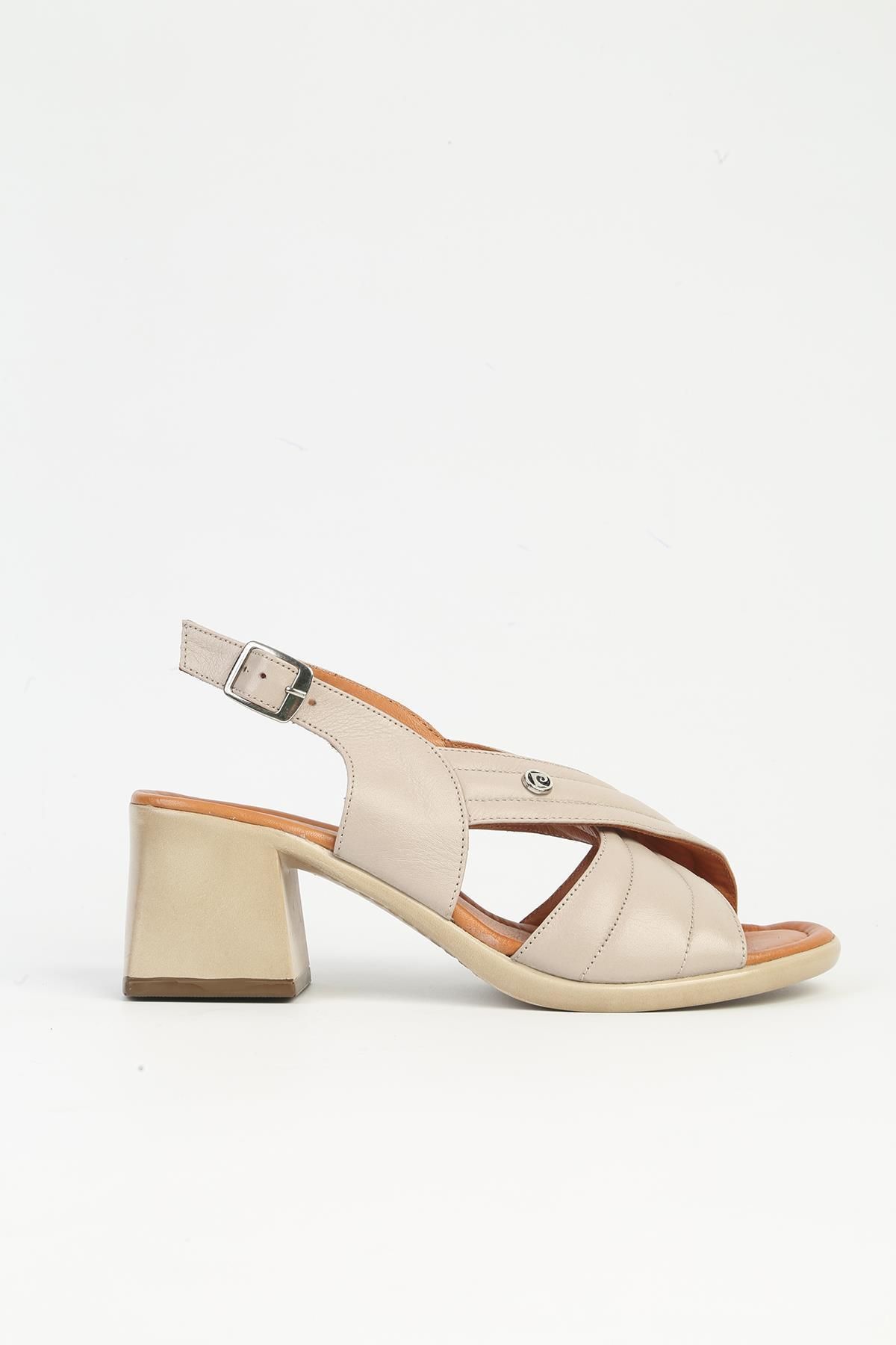 کفش پاشنه دار چرمی زنانه بژ PCK-5019 Pierre Cardin