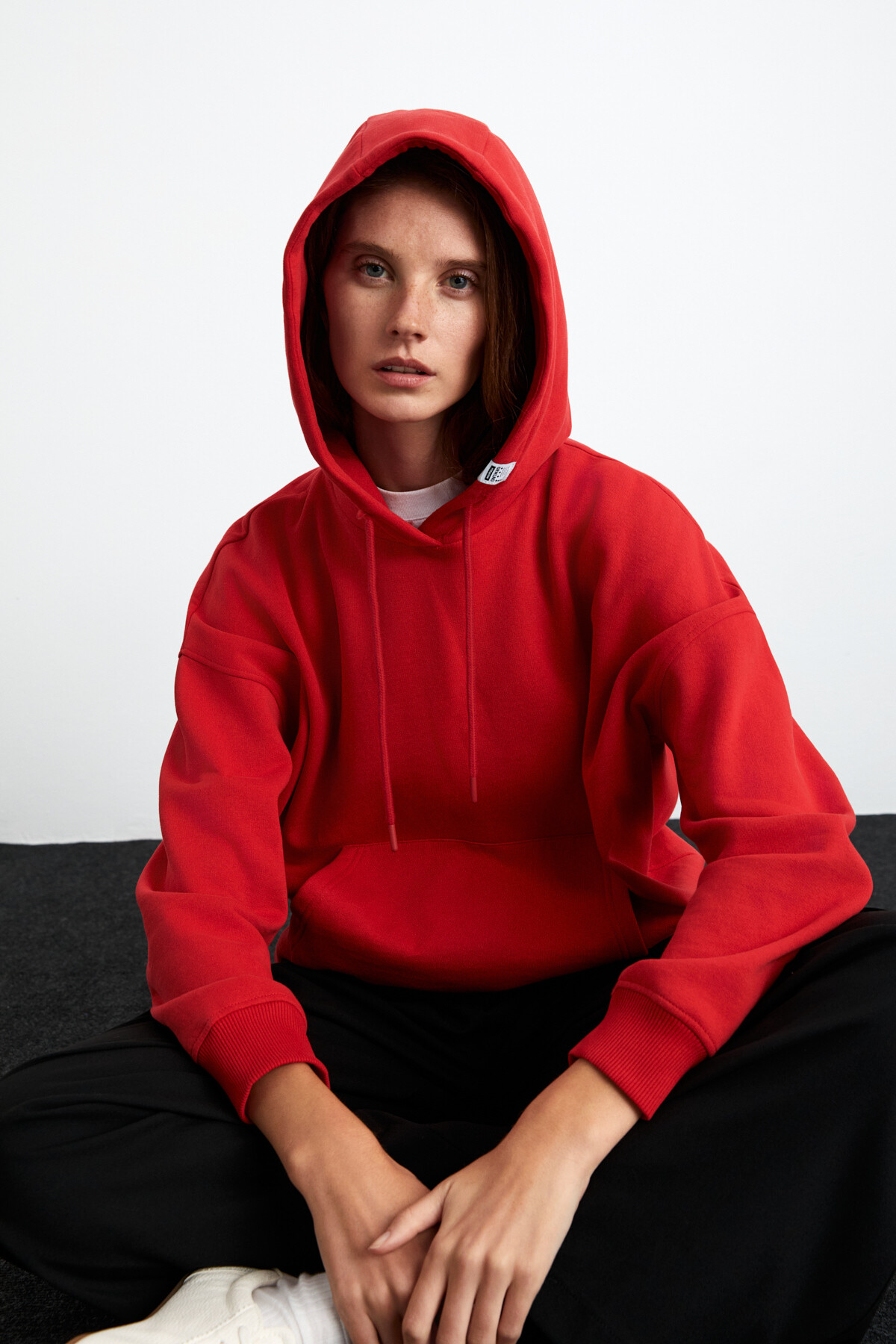 GRIMELANGE  Sonıa Kadın Kapüşonlu Kanguru Cepli Kordon Detaylı Kırmızı Sweatshirt - Görsel 4