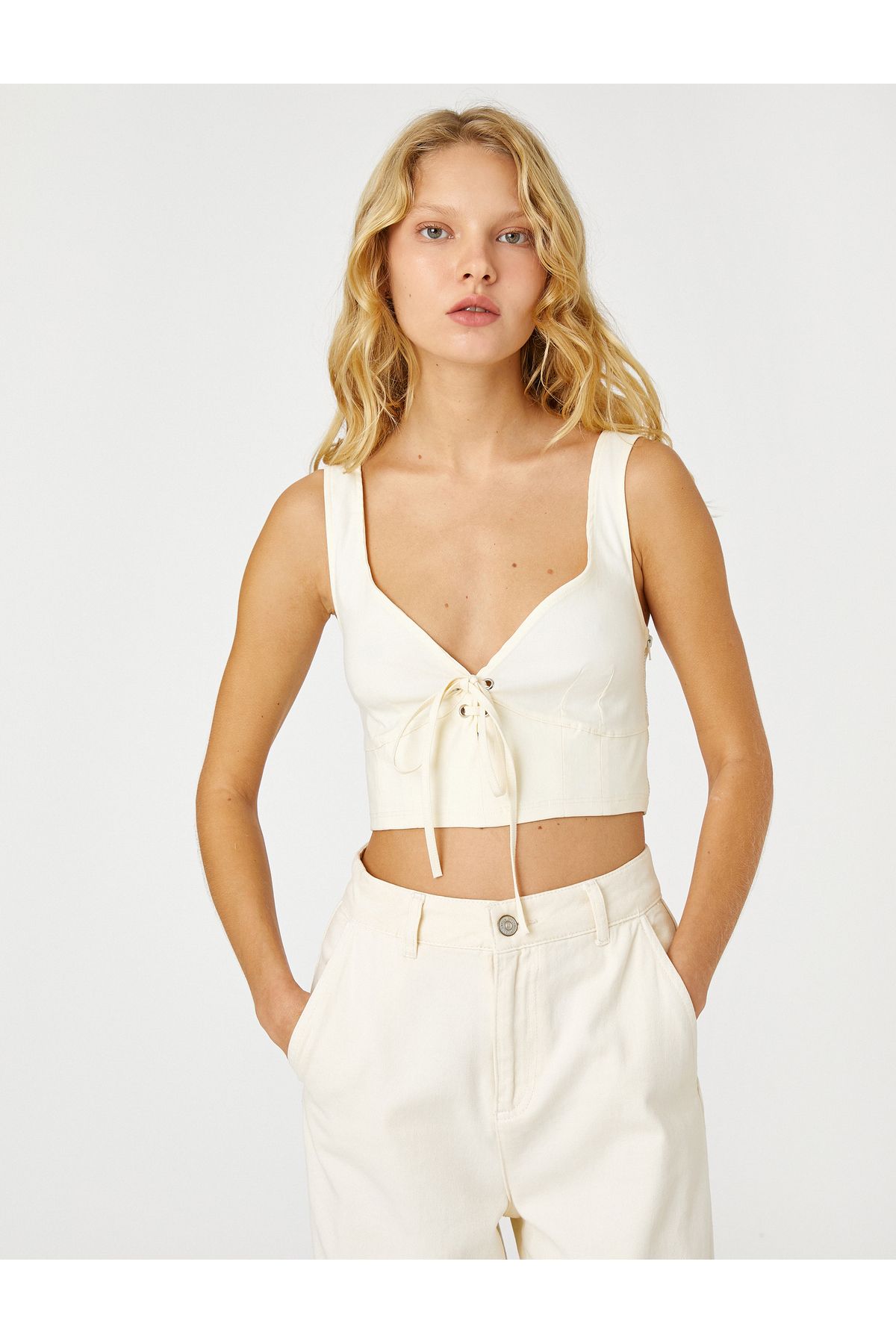 Koton-Crop Bustier mit Träger und V-Ausschnitt 3