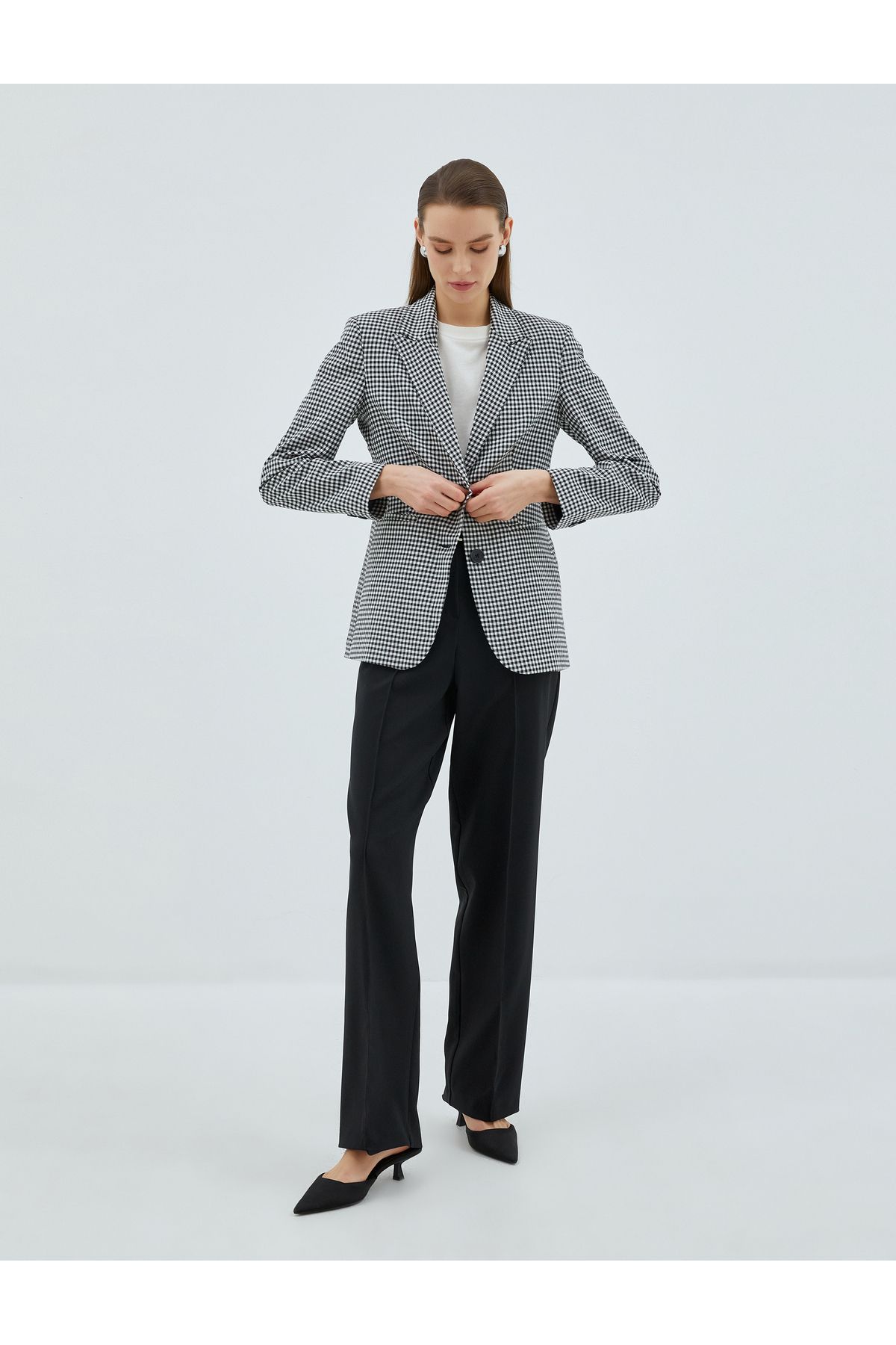 complete the look image