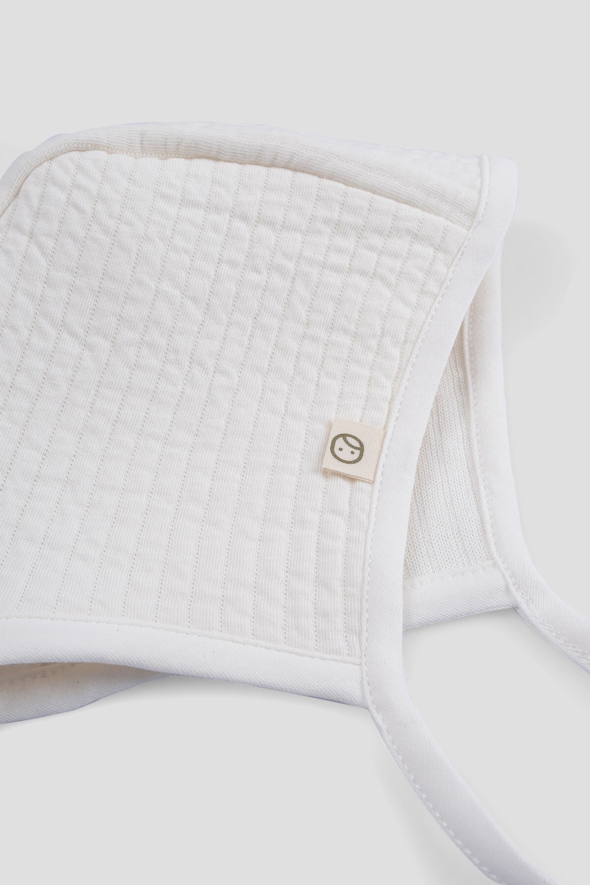 Little Gusto Kapitone Ekru İngiliz Bebek Şapka fotoğrafı 3 (önizleme)