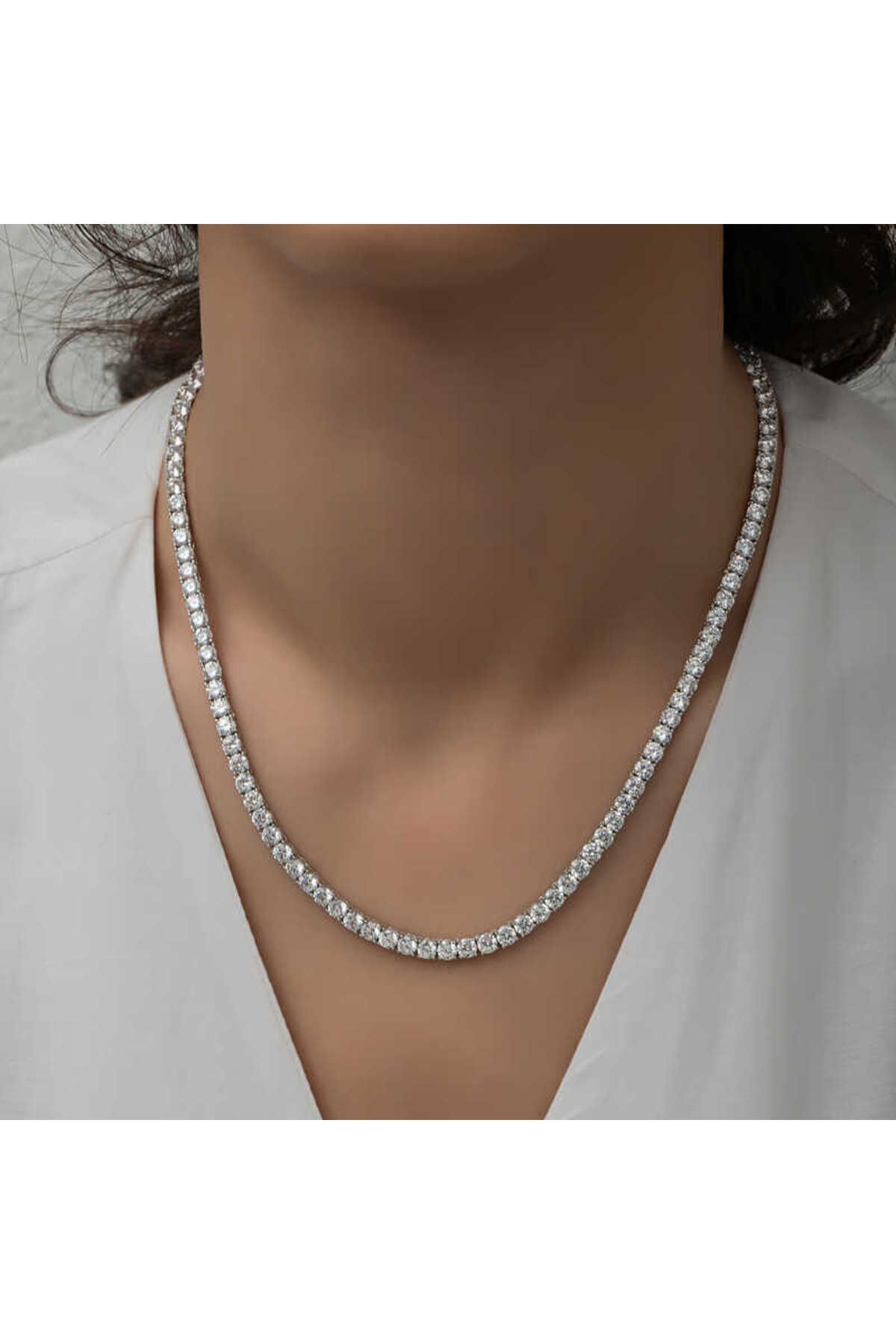 NİDAM BUTİK Gümüş 6 mm Beyaz Taşlı Su Yolu Kadın Kolye