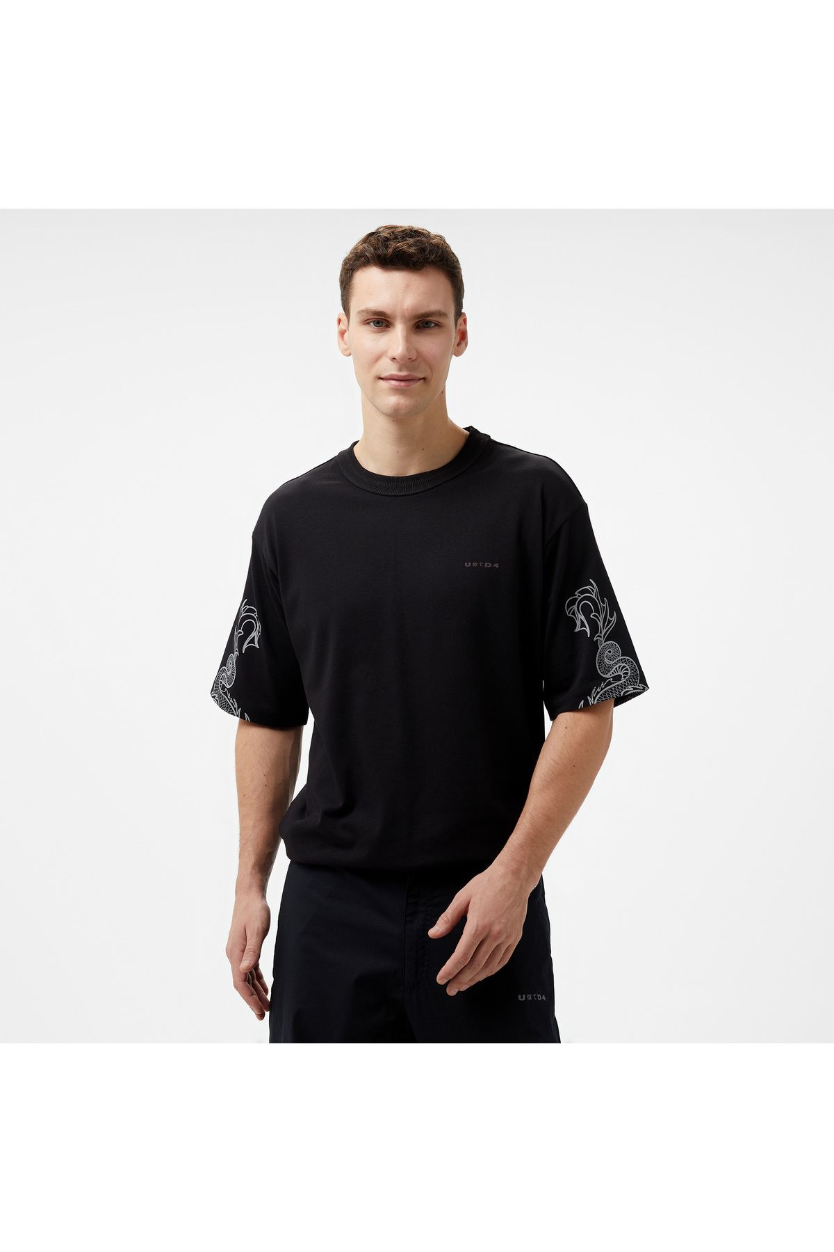 United 4-United4 Jpn Limited Edition Men's Black T-Shirt 1