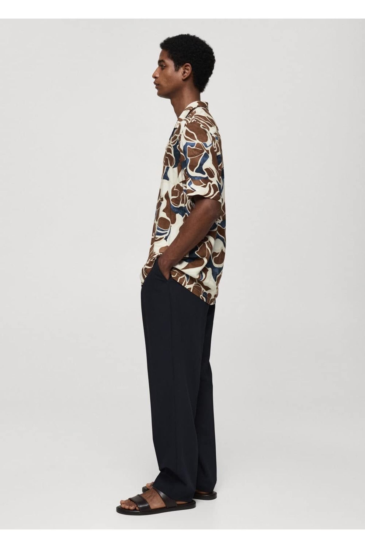 MANGO Man-Regular Cut Fluid Patterned Shirt 7