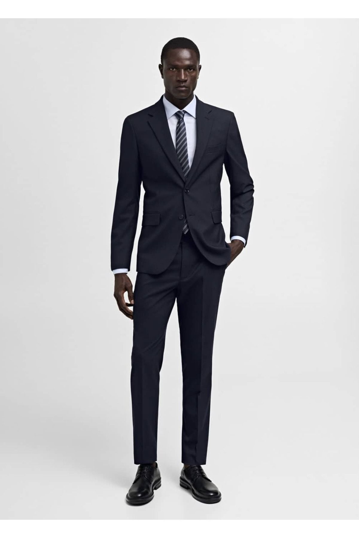 complete the look image