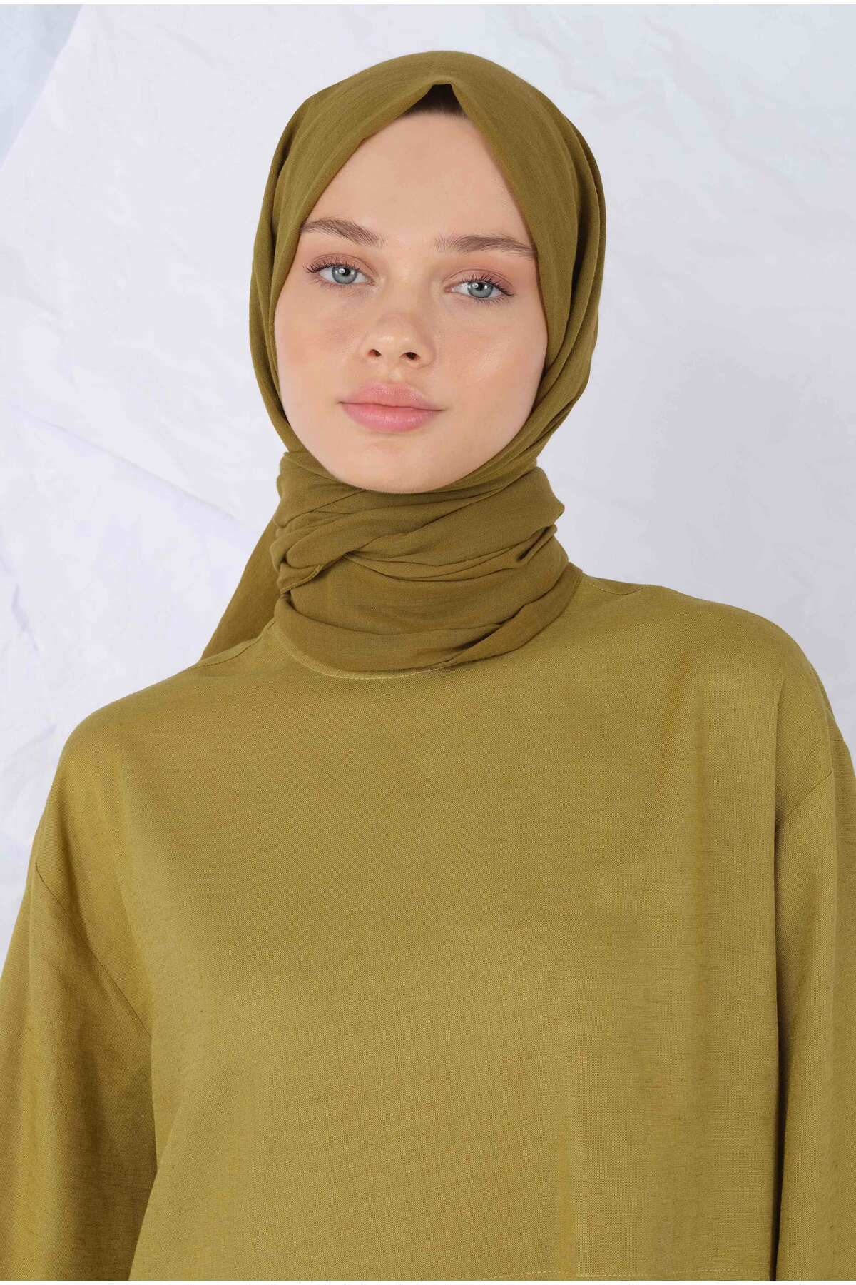 HEQA-Oil Green Cotton Shawl 4