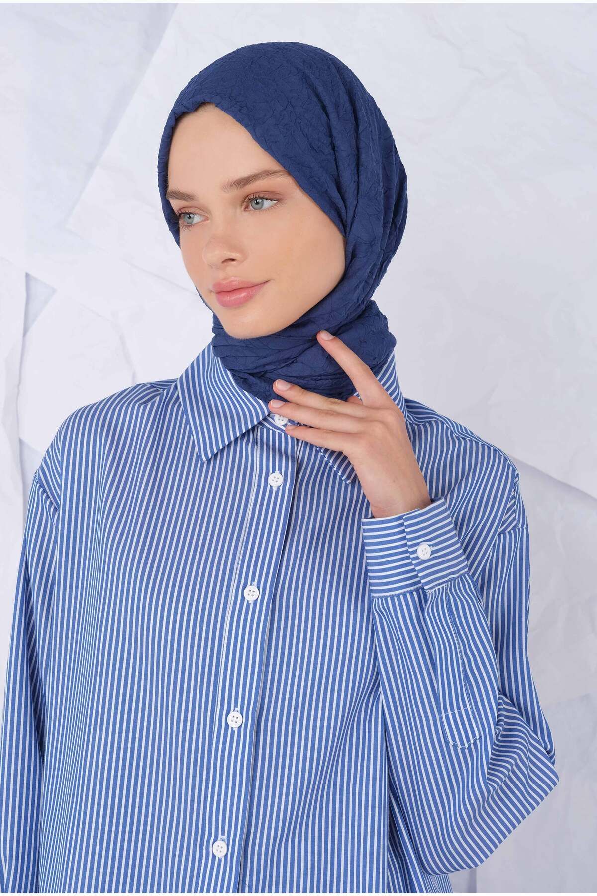 HEQA-Indigo Shawl 1