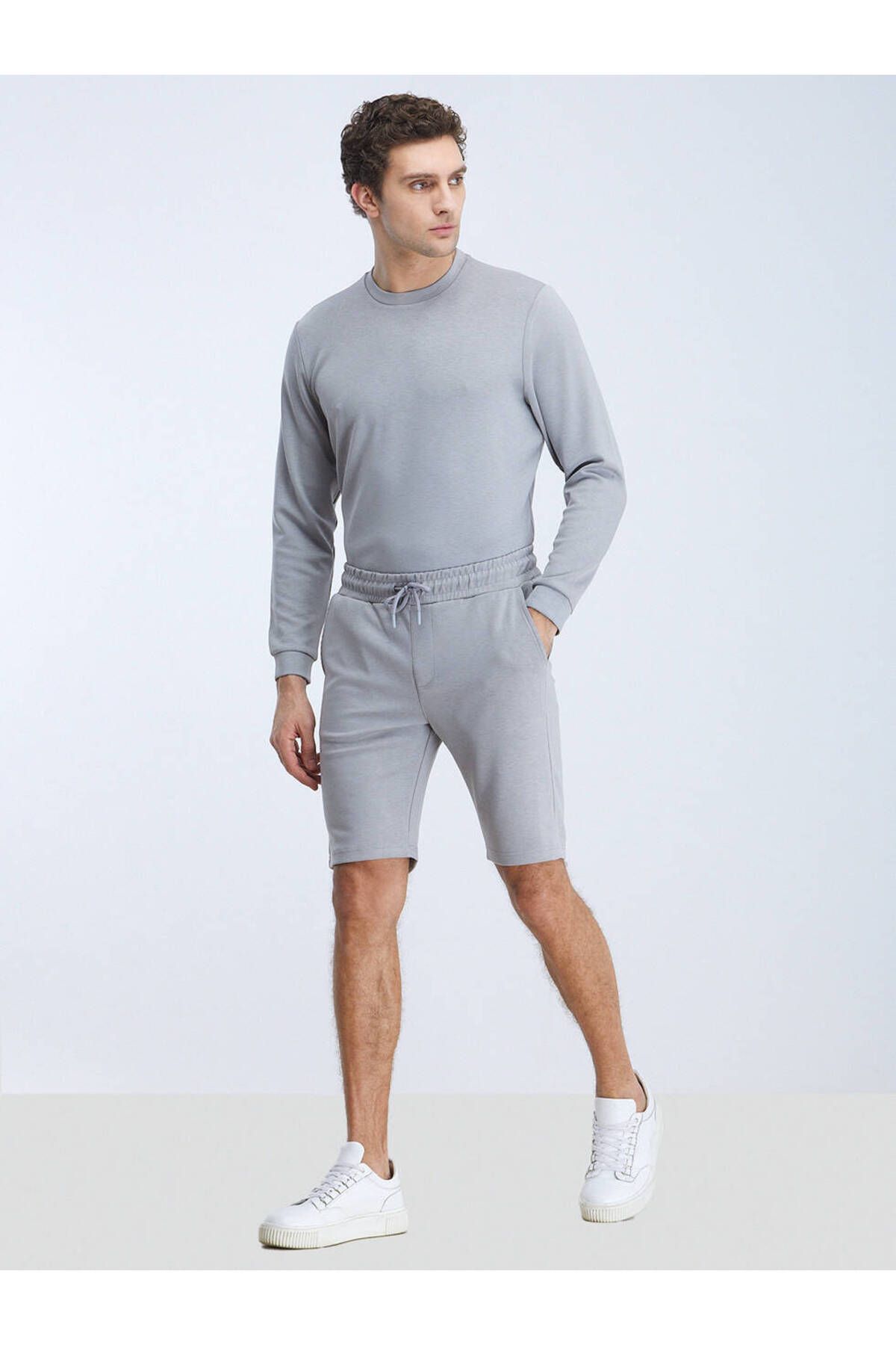 Kip-Gray Plain Knitted Jogging Fit Sports Bermuda 2