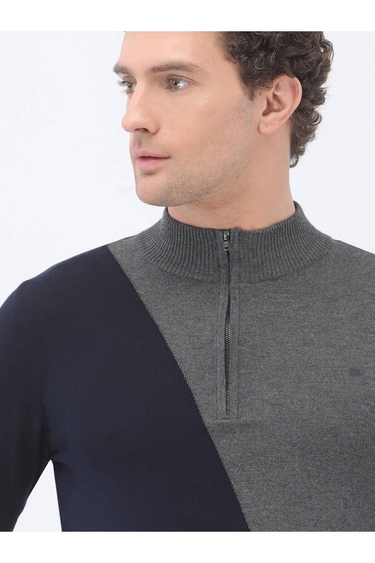 Kip-Patterned Dark Gray Knitwear - Half Turtleneck 4