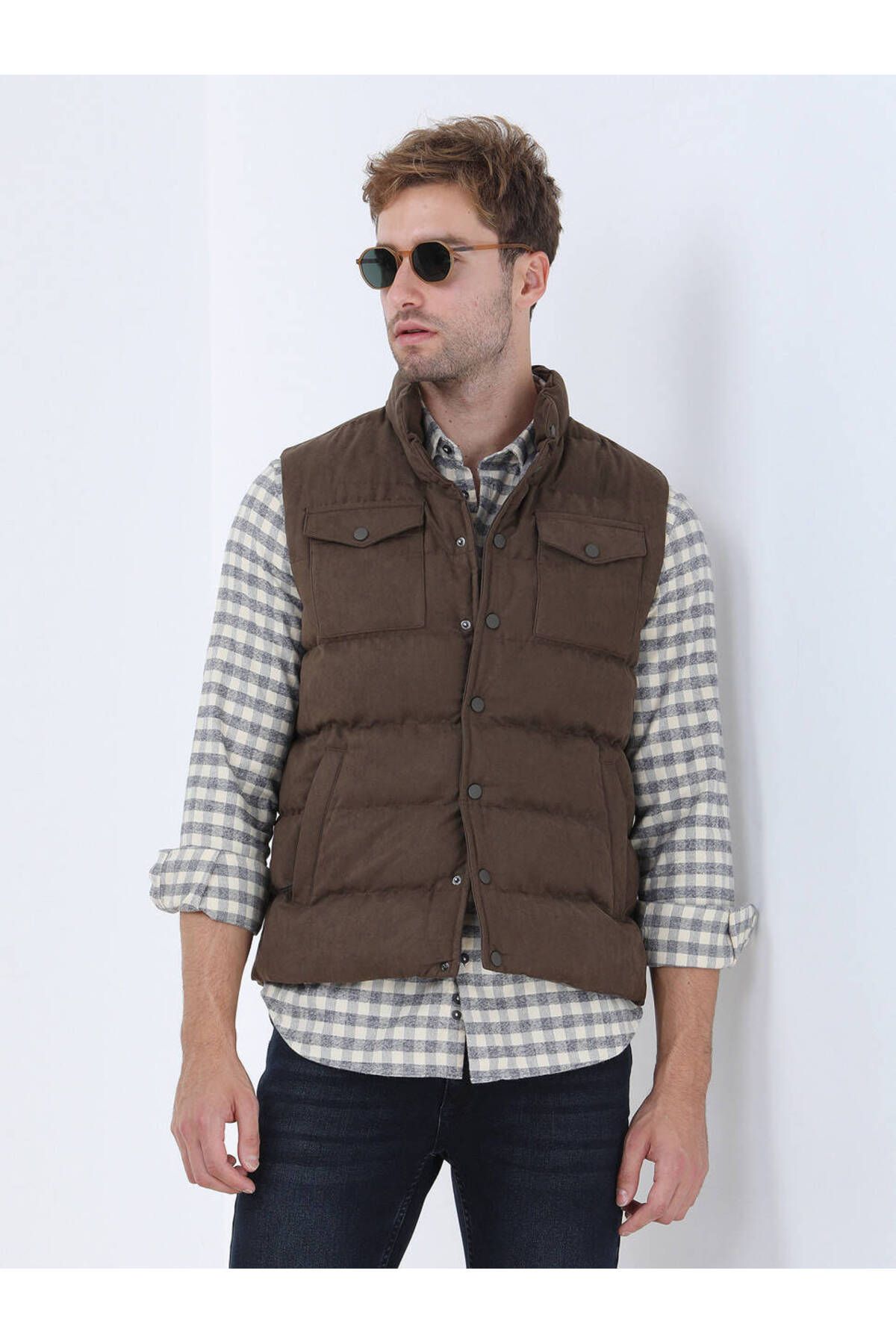 Kip-Sports Style Hazelnut Woven Vest 1