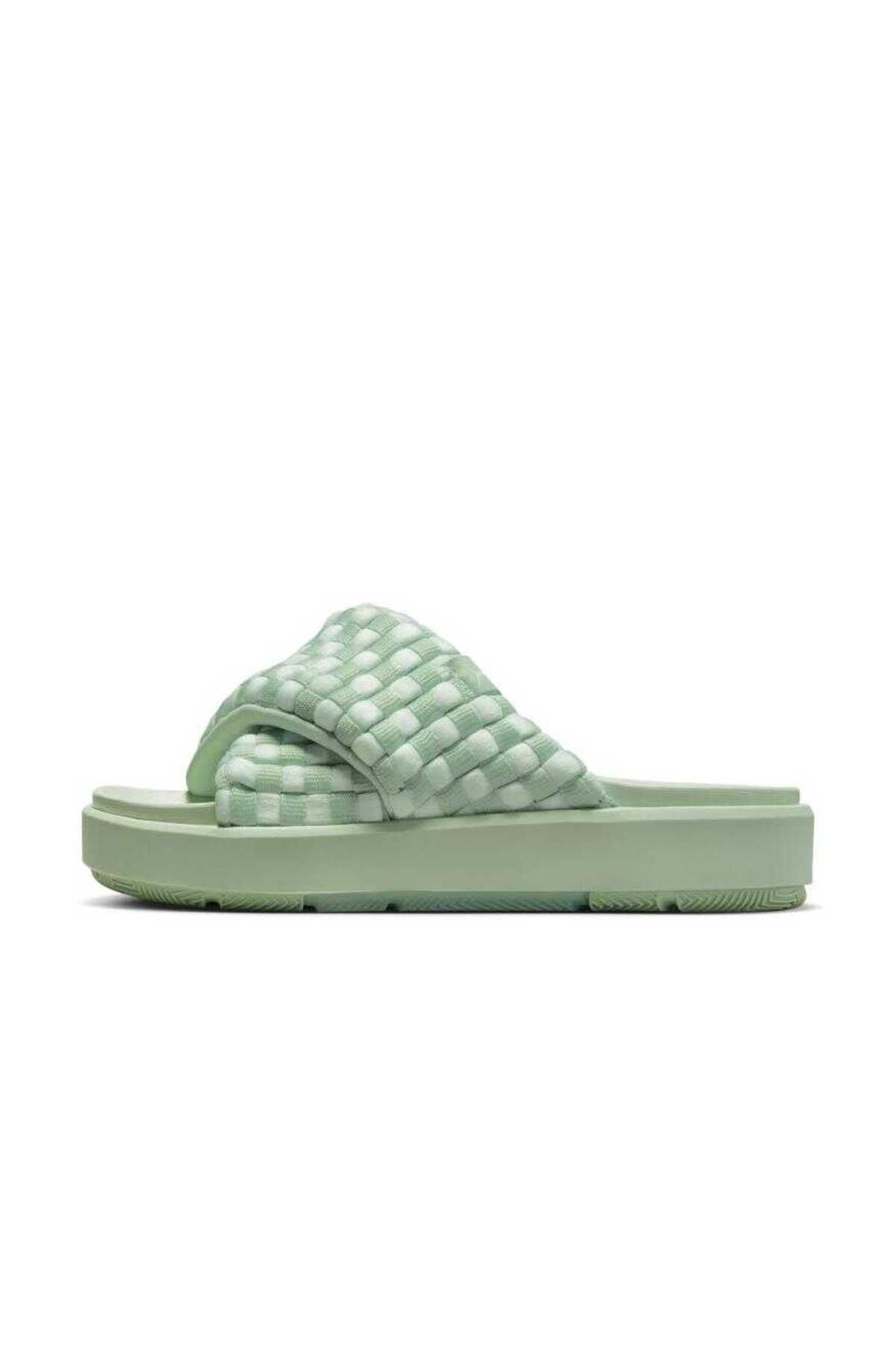 کفش پیاده روی طلایی زنانه جردن سوفیا اسلاید دمپایی do8863 300 Nike
