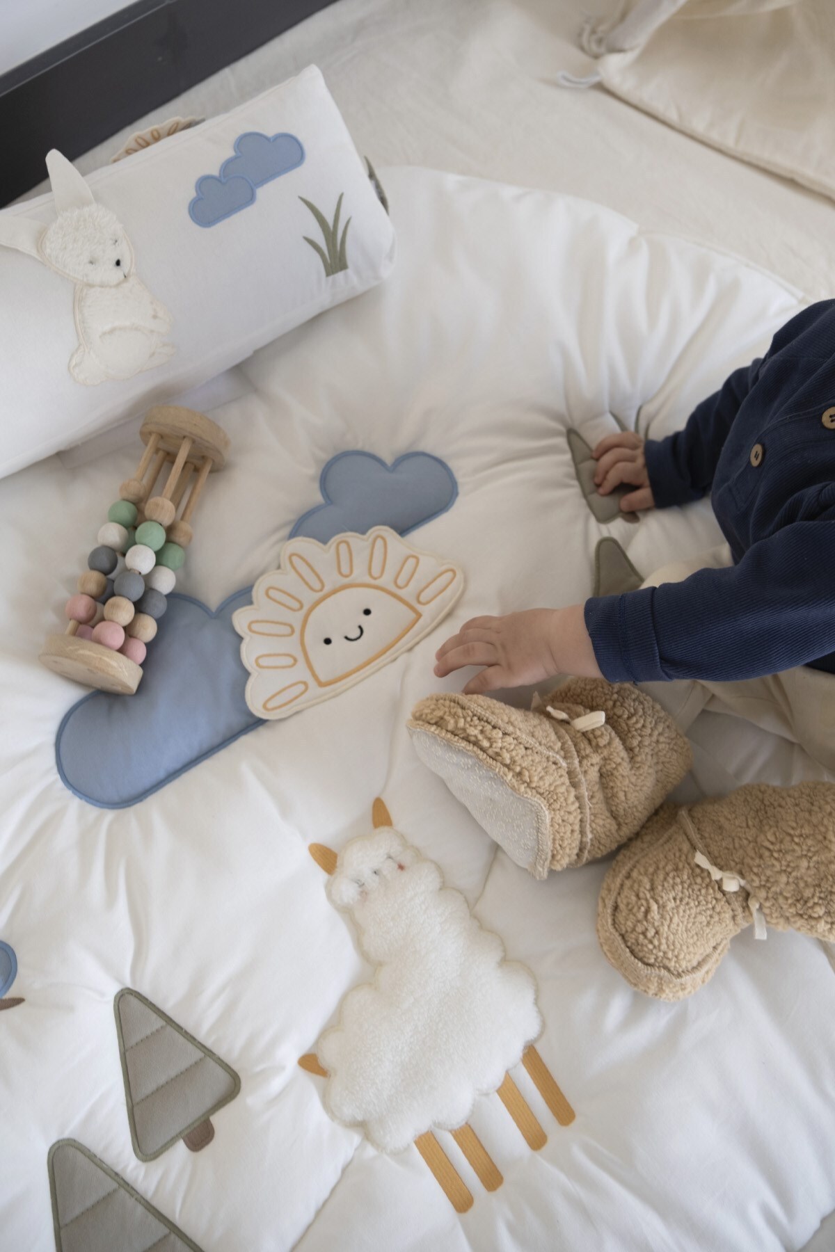 Little Gusto Kaydırmaz Tabanlı Yastıklı Yuvarlak Oyun Minderi Seti Forest 115 cm fotoğrafı 2 (önizleme)