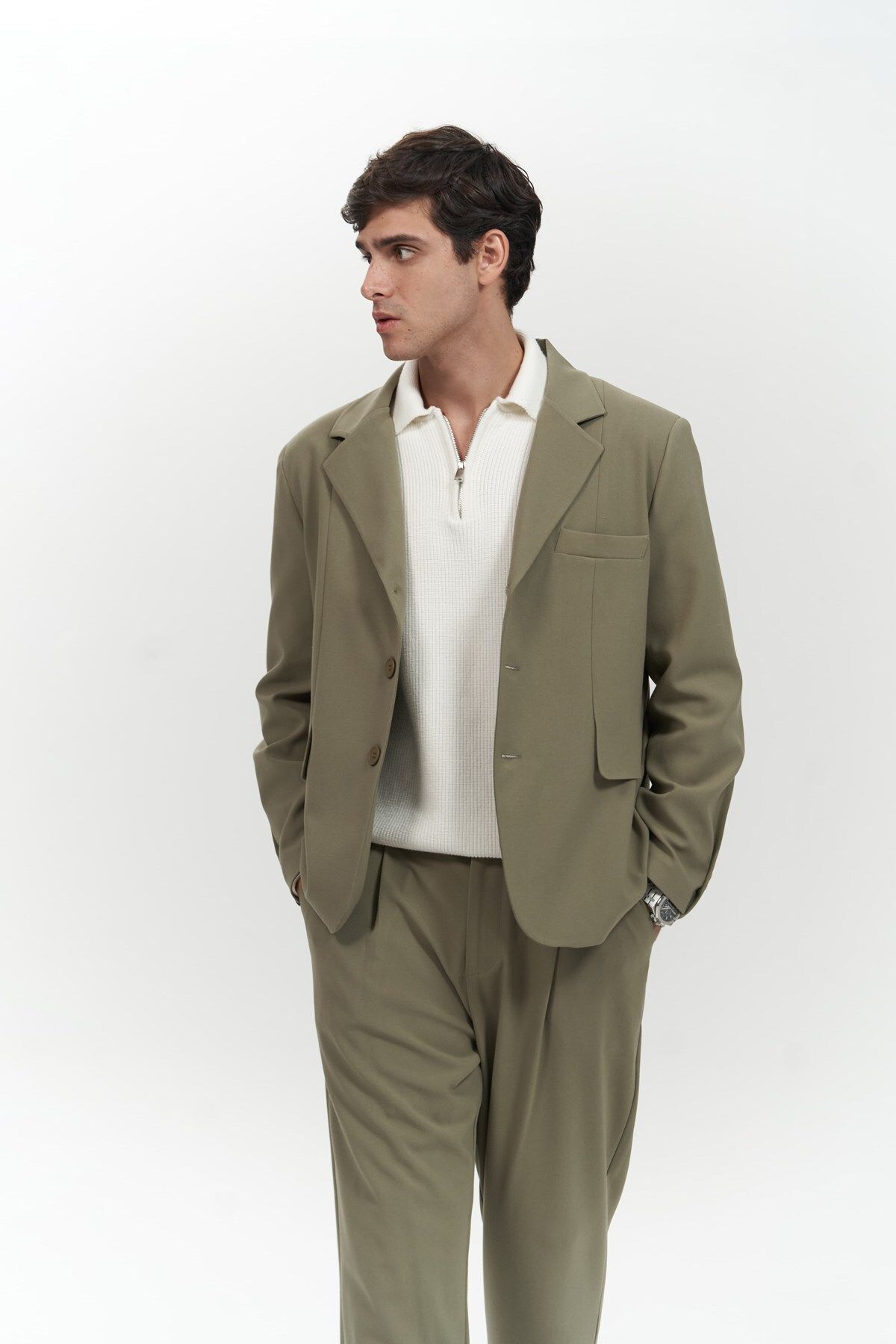 complete the look image