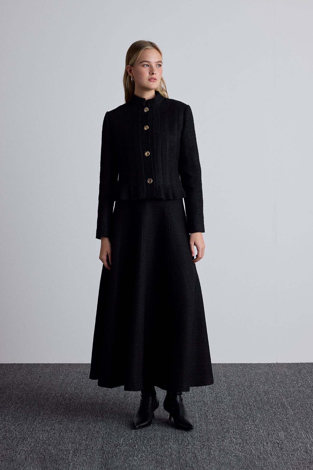 Manuka-Black Textured and Buttoned Jacket 6