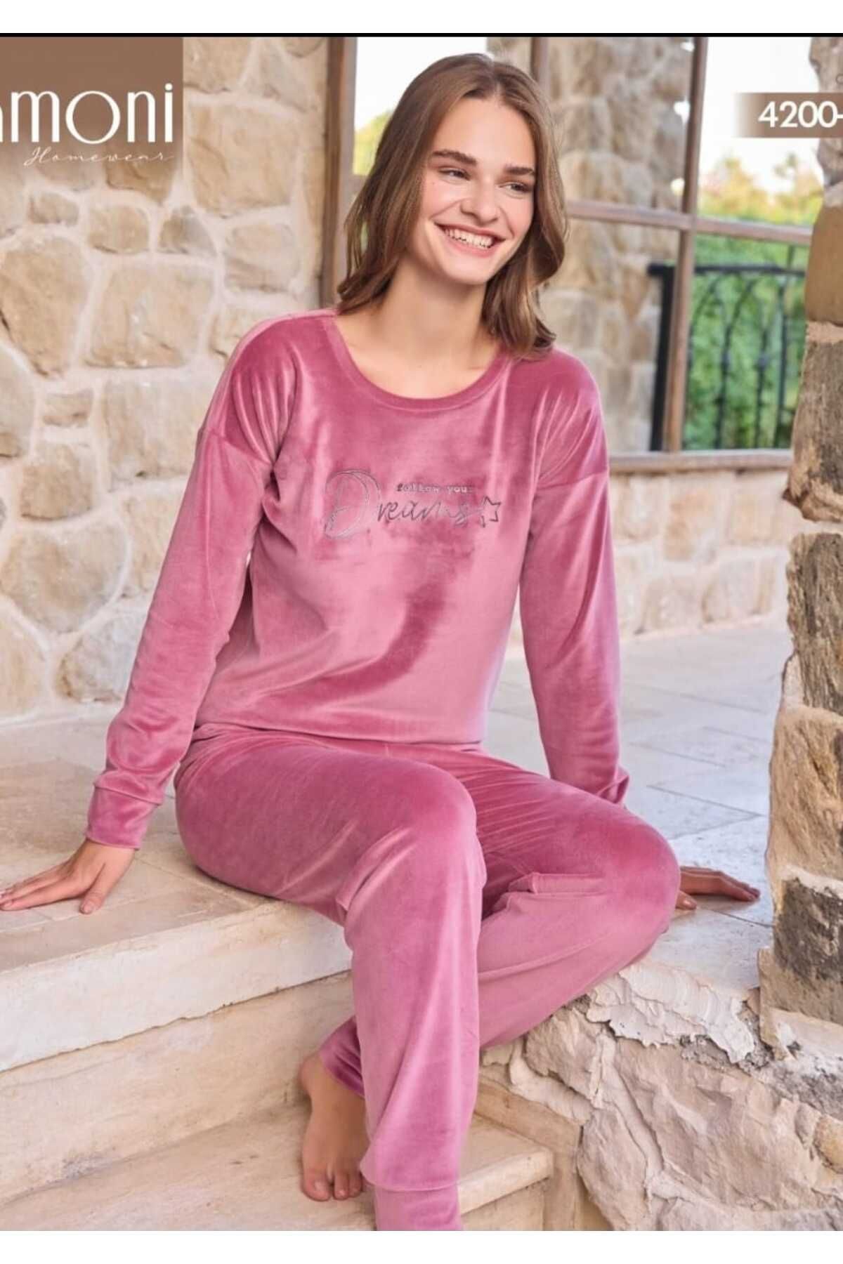 Azra-Pink Velvet Women's Pajama Set 1