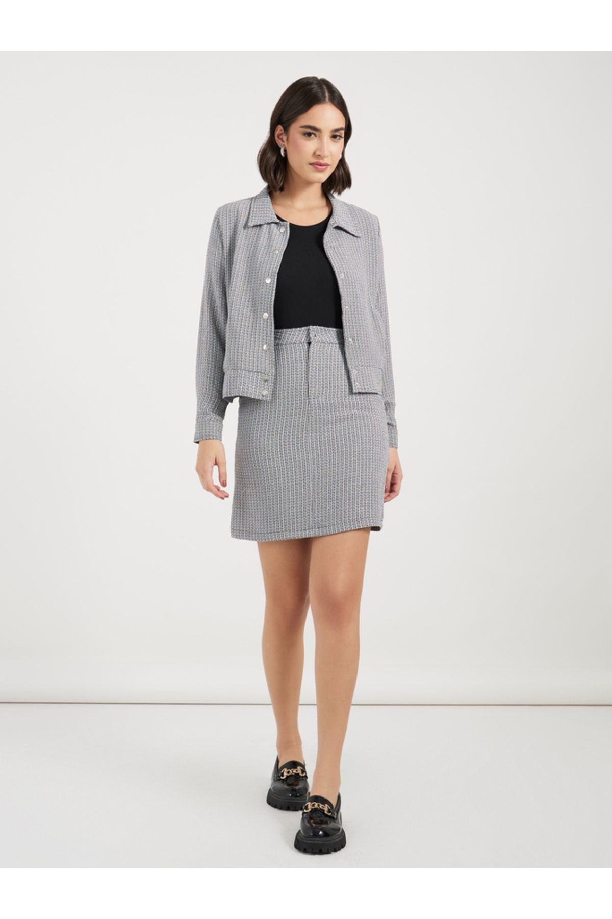 Styli-Tweed Collared Jacket with Buttons 2