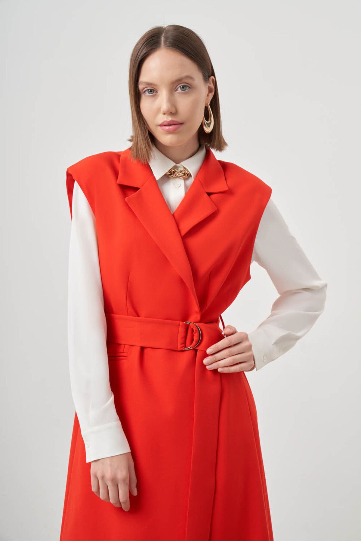 Mizalle-Double Long Pomegranate Flower Vest with Buckle 3