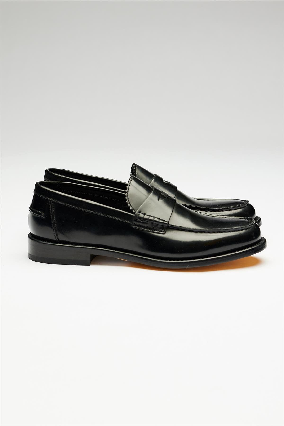 Doucals-Penny Loafer Style Black Leather Shoes 1