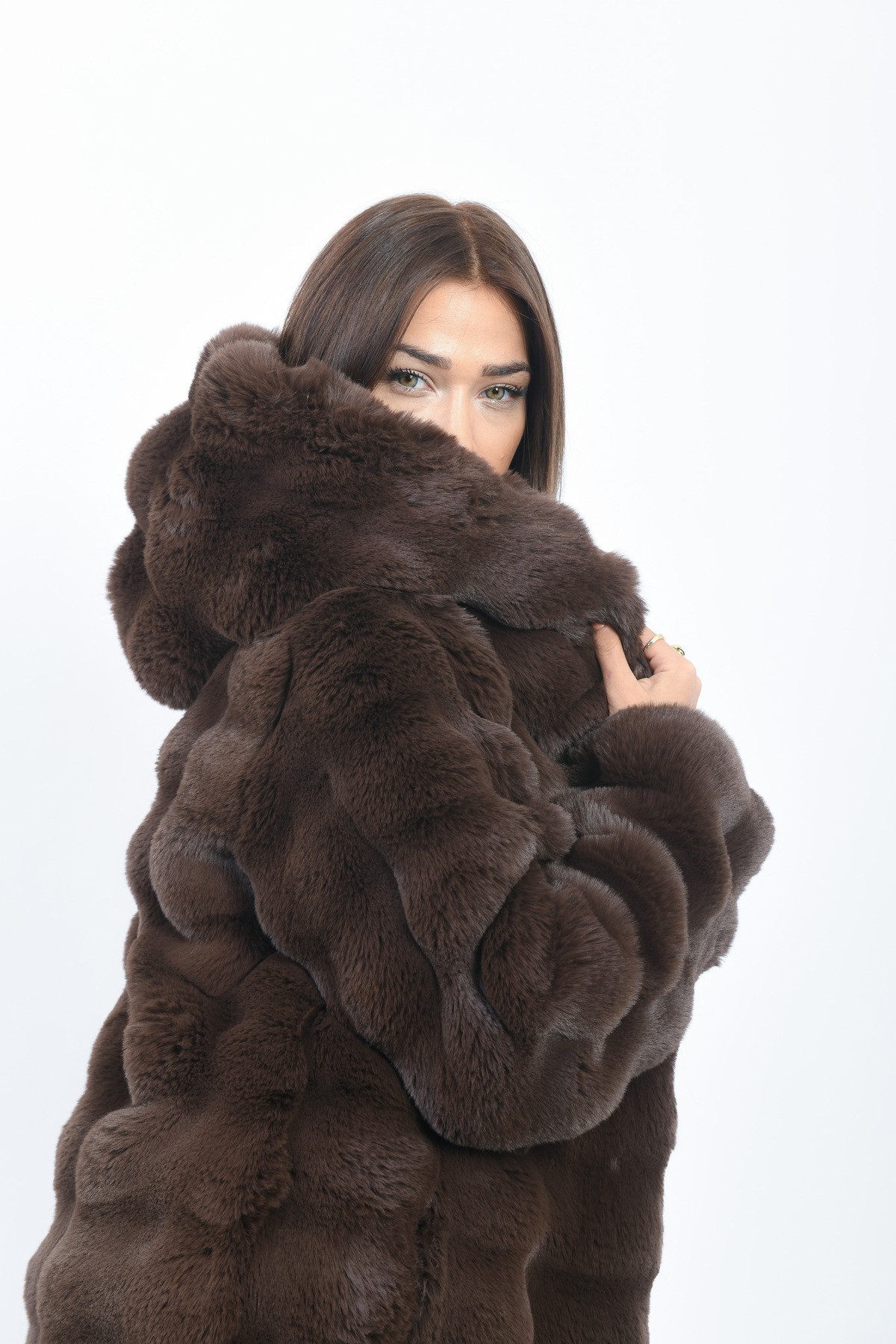 FUREVER FASHION Kapüşonlu Çizgili Rex Suni Kürk Manto görsel 3