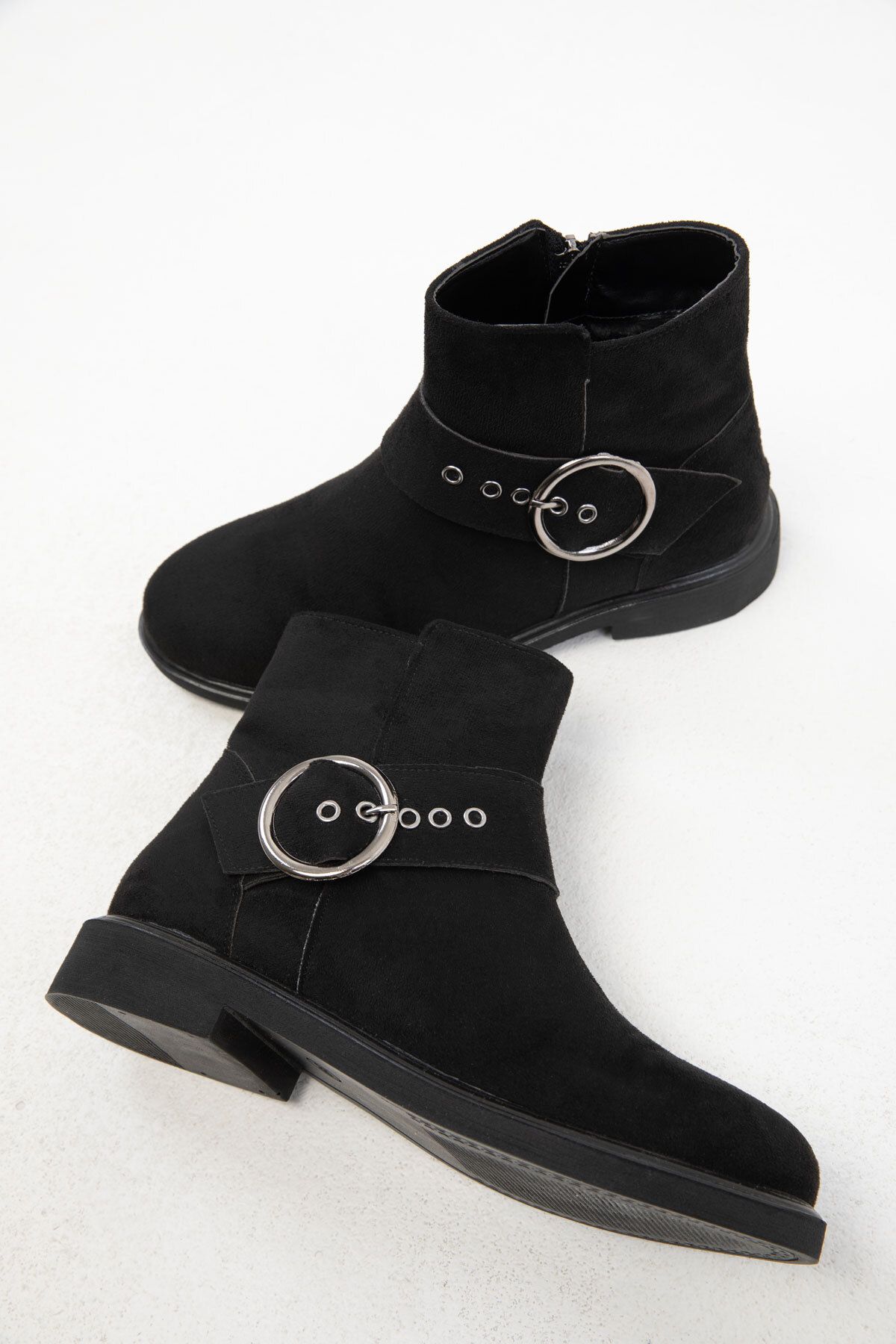 SOHO-Semišové dámské boty - Černá 20015 Model Bootie 4