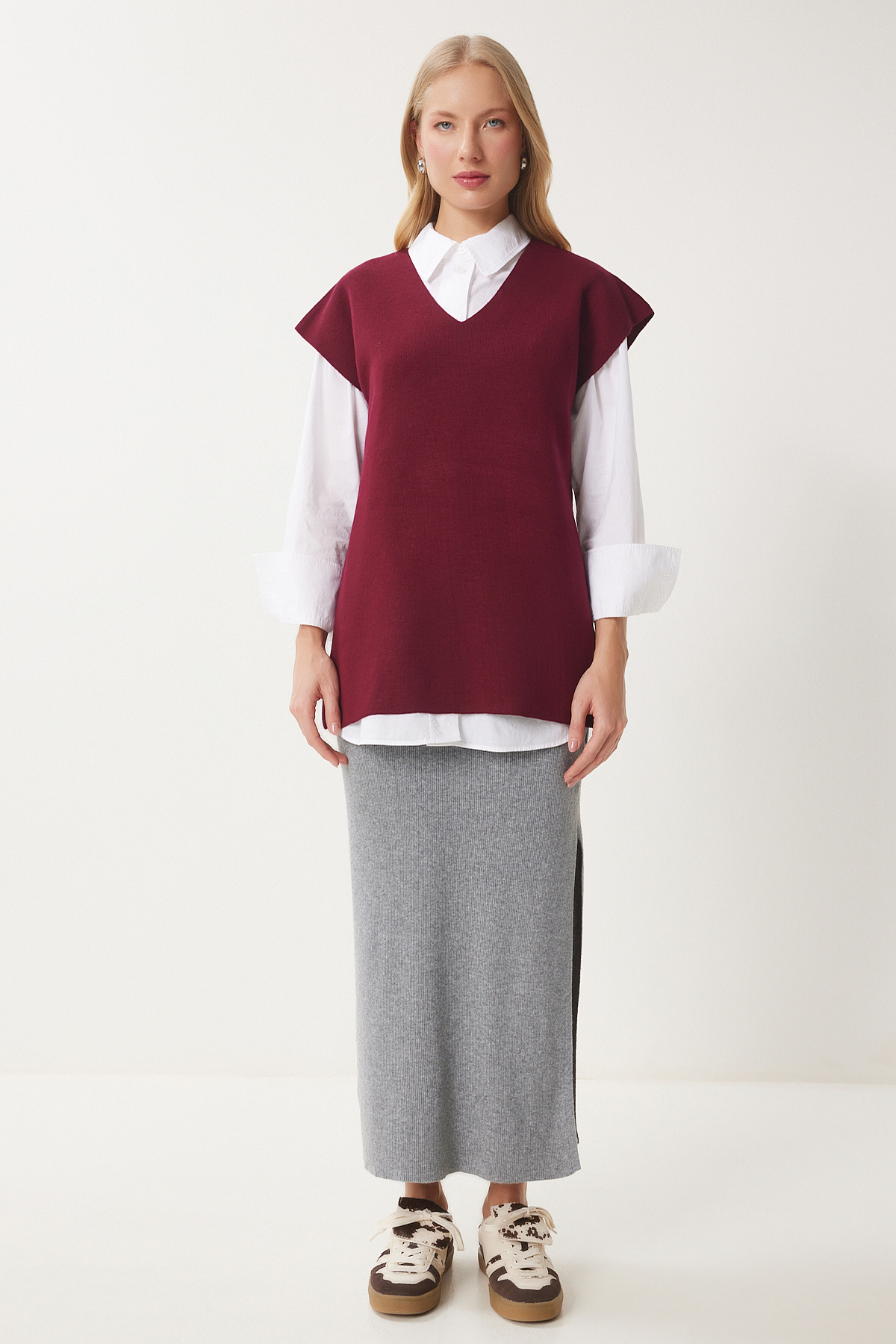 Happiness İstanbul-Burgunderroter Damen-Pullover mit V-Ausschnitt und Gürtel, lang, US00185 5