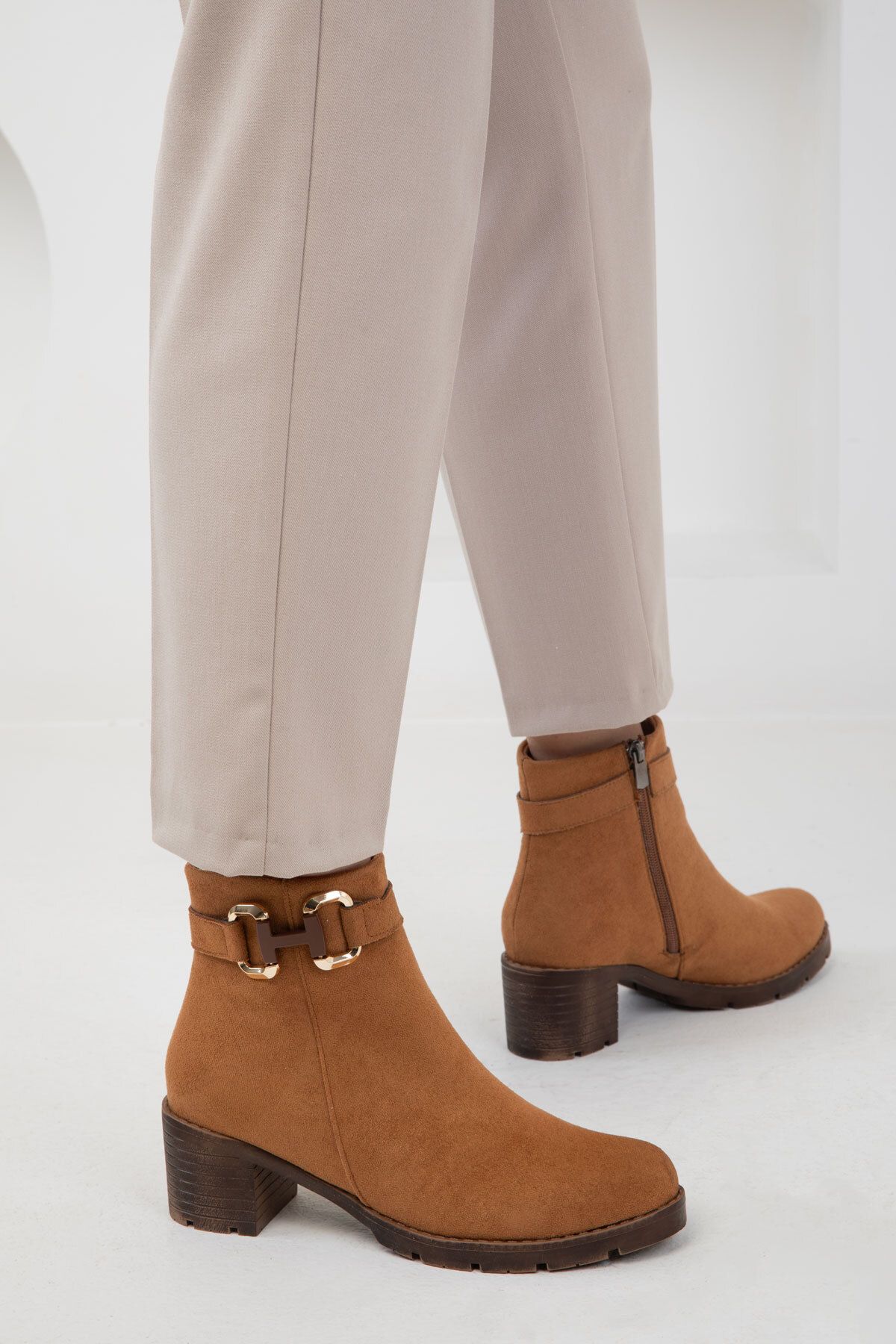 SOHO-Tan Suede Dámské boty - 19634 Model Bootie 5