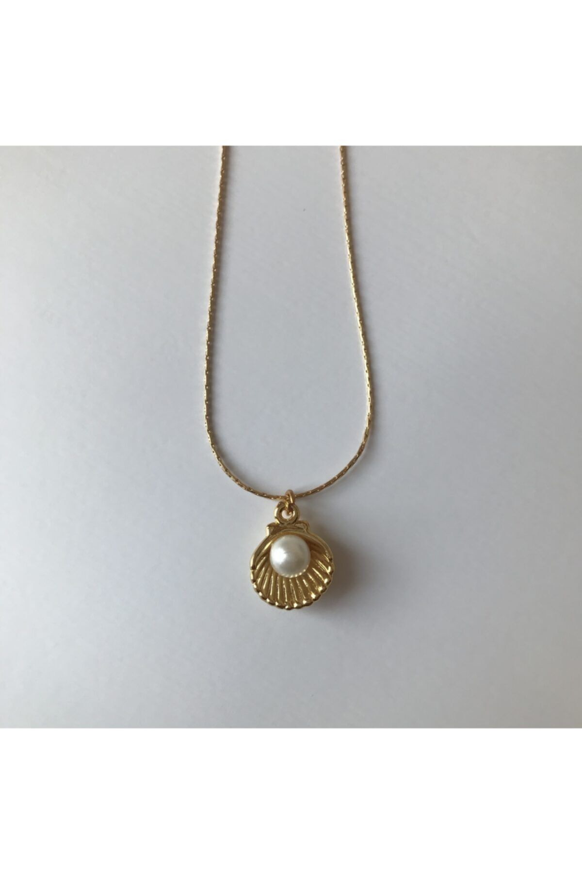 Pearl on sale shell necklace
