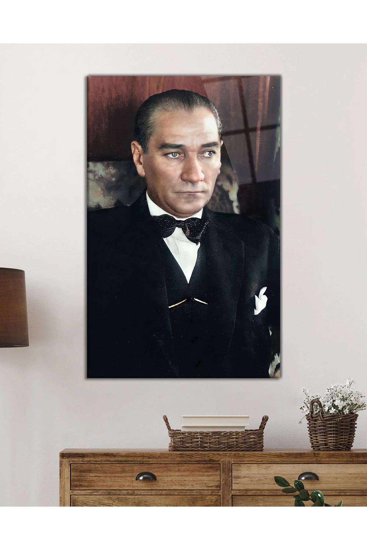 ArtNoia Takım Elbiseli Atatürk Portresi Cam Tablo