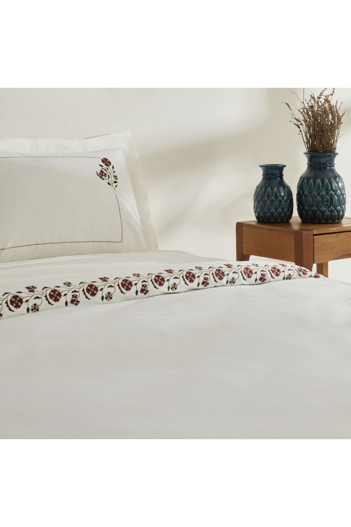 Karaca Home-Janset Double White Embroidered Duvet Cover Set 4