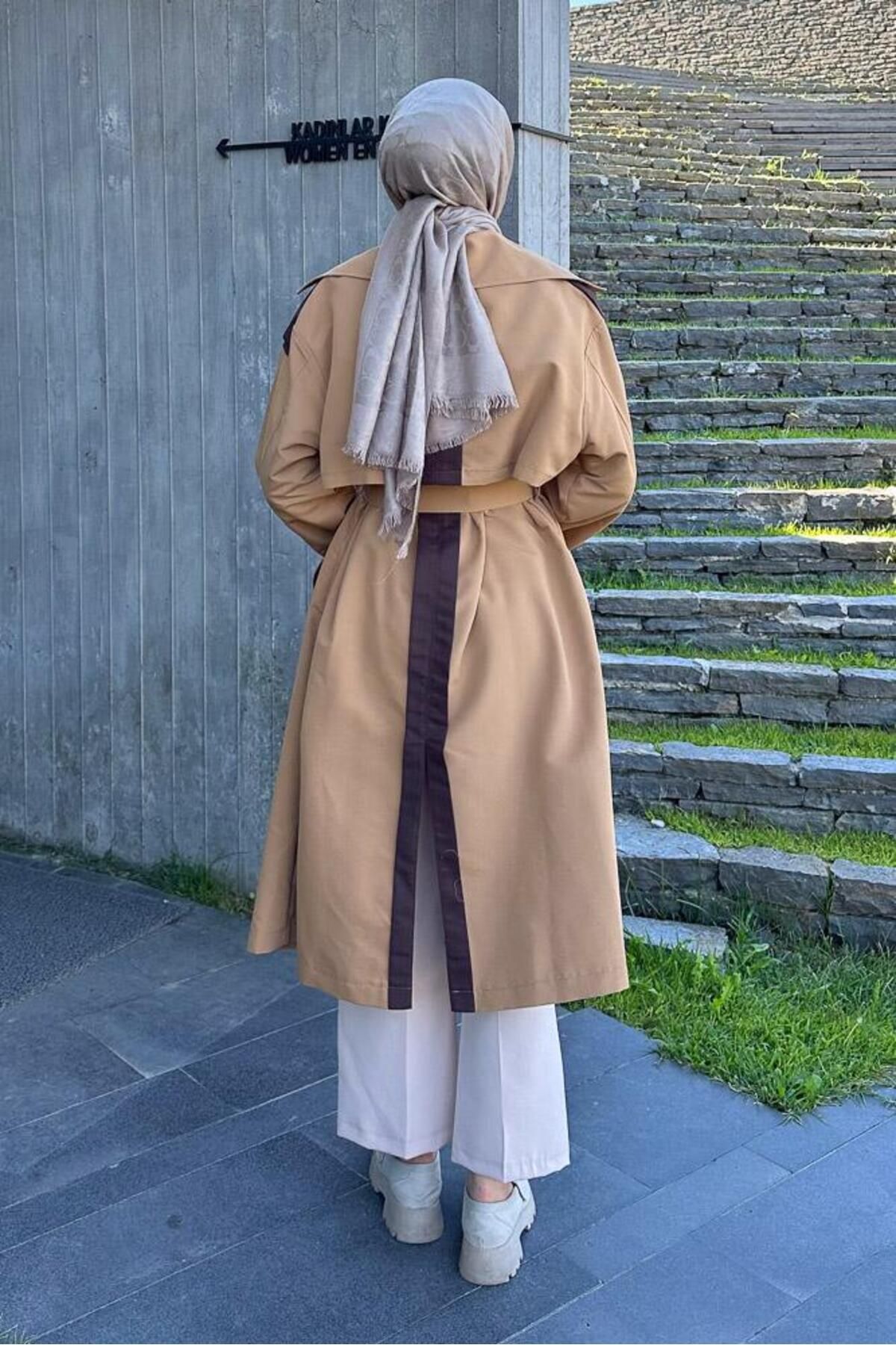 Oven-Rudy Camel Trench Coat - Two Colors 3