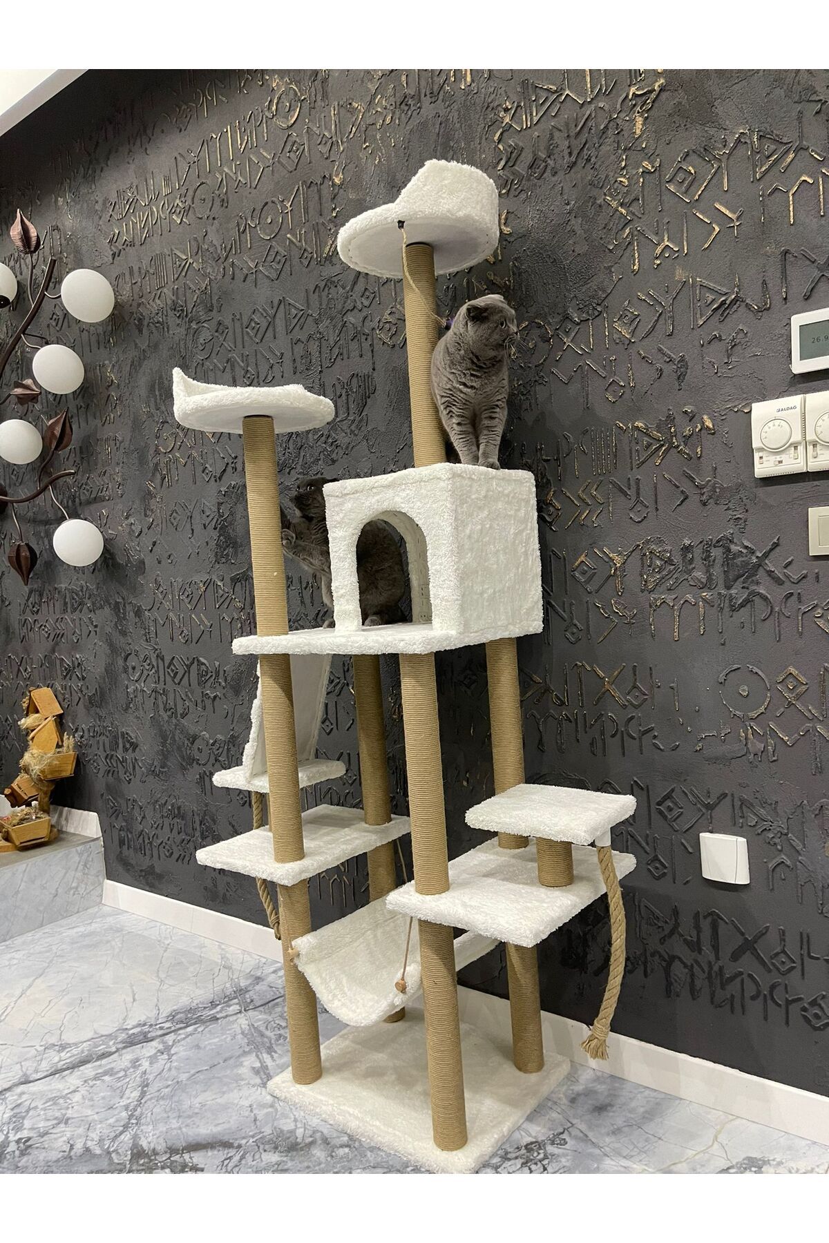 pethomealpi-Luxury Cat Scratching and Play Platform - with Hammock and Nest 2