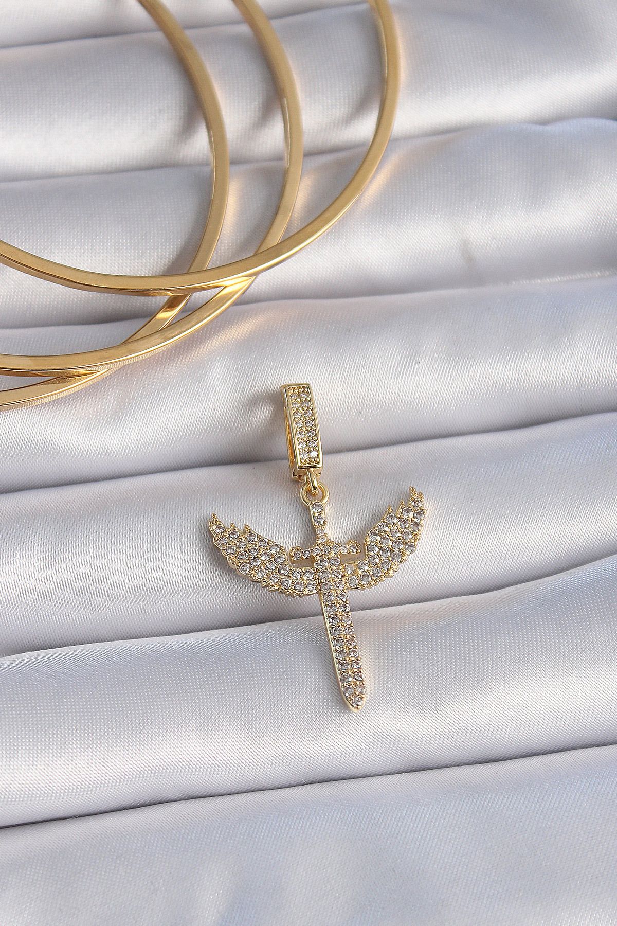 BZK ACCESSORİES Pirinç Gold Renk Zirkon Taşlı Mikail Model Ajda Charm