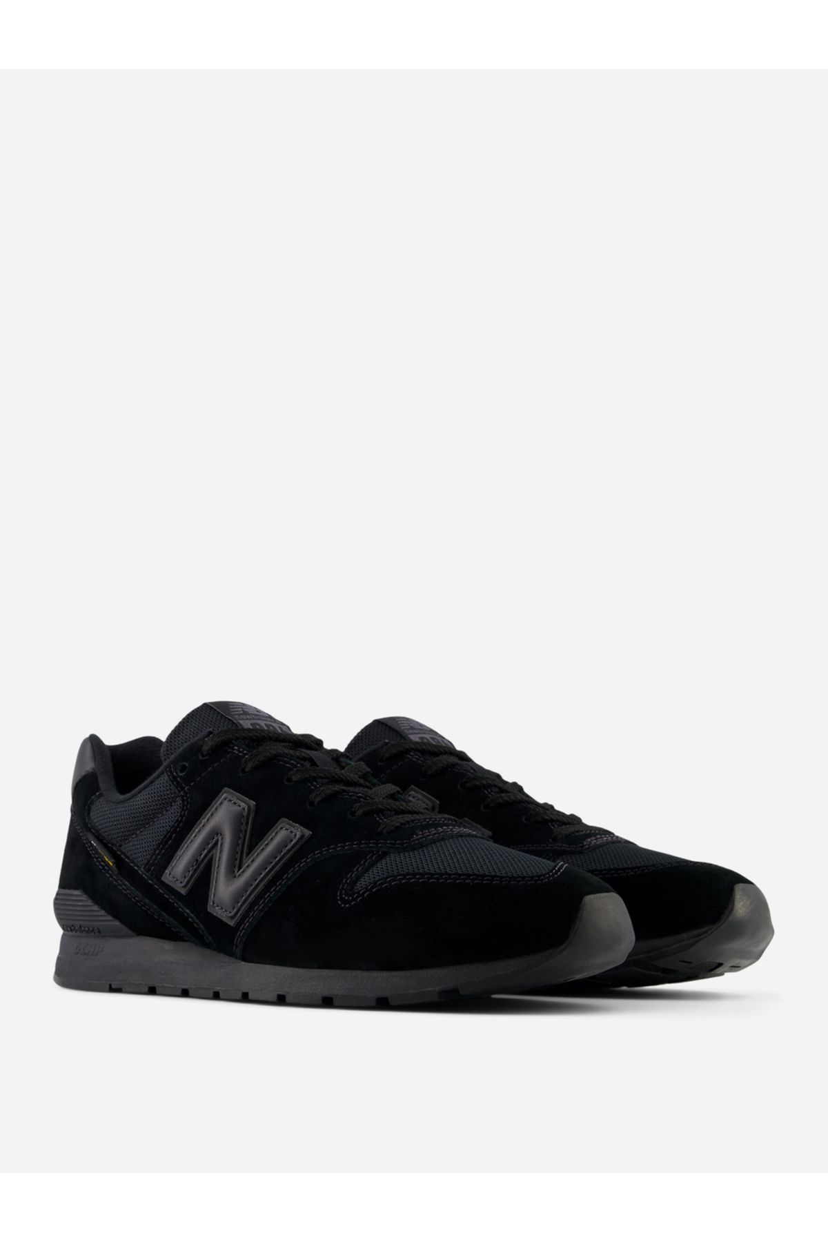 New Balance-Sneakers - Black - Flat 1