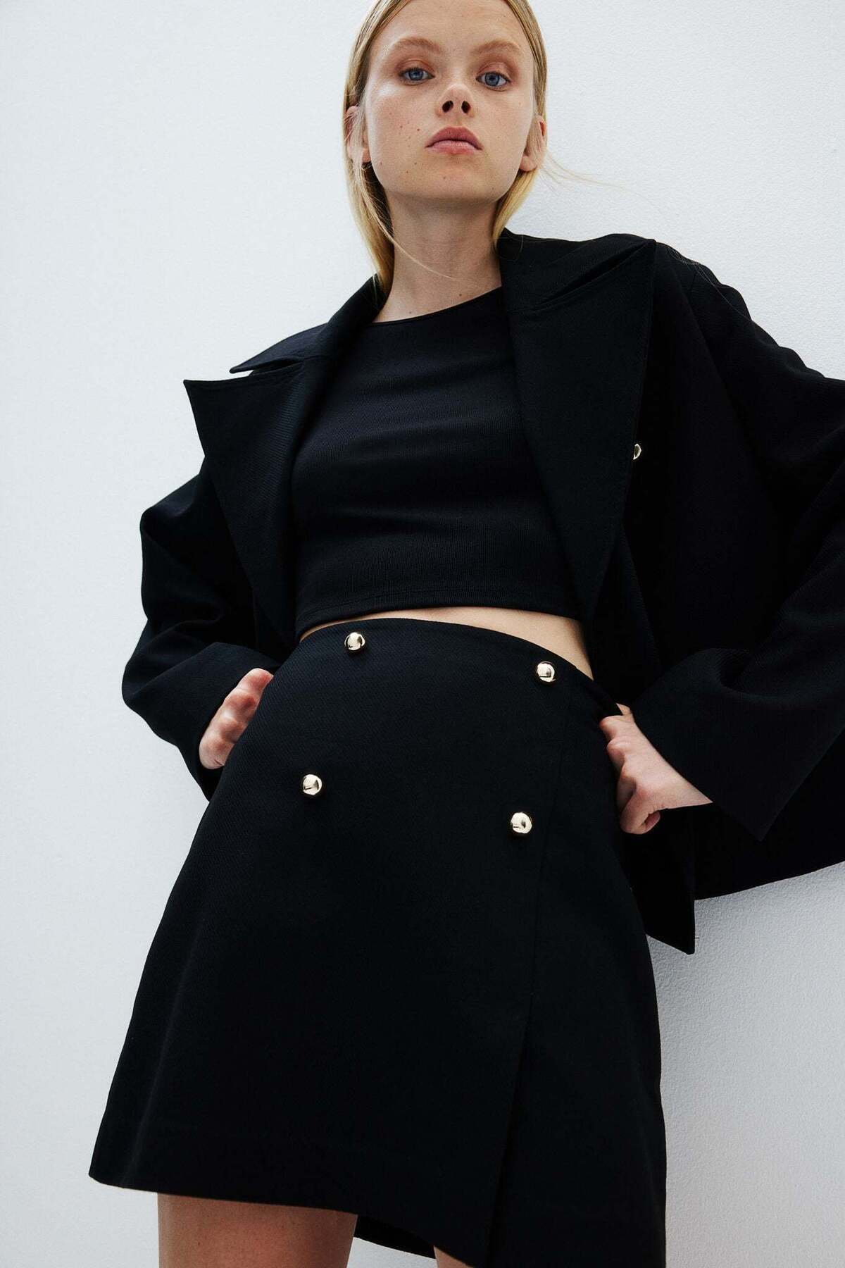 H&M-Button-front mini skirt 1