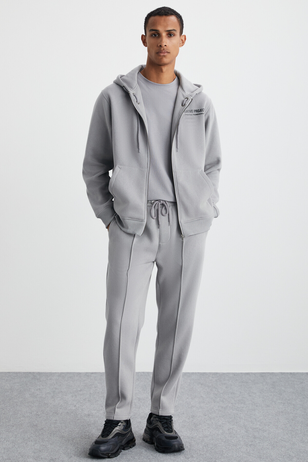 complete the look image