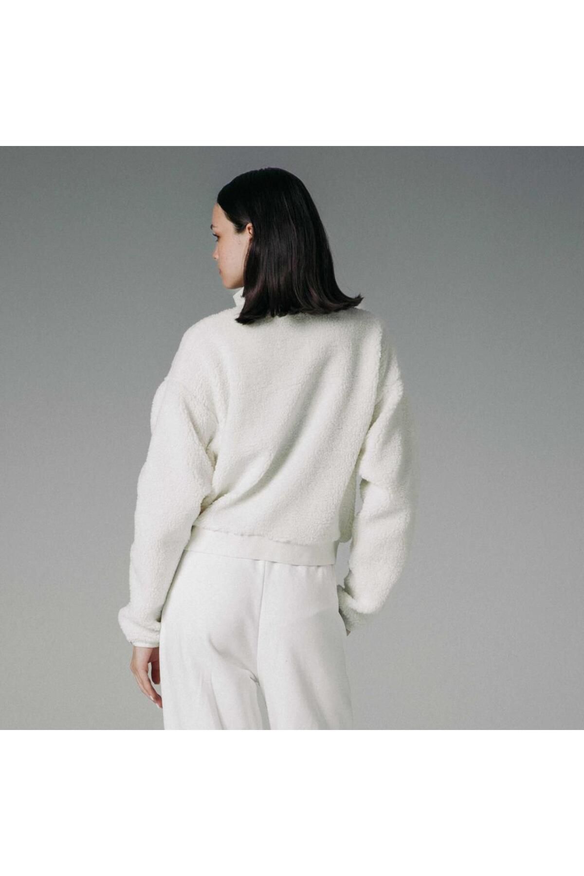 Ellesse-White Trucker Jacket - Women, Model Ef184 4