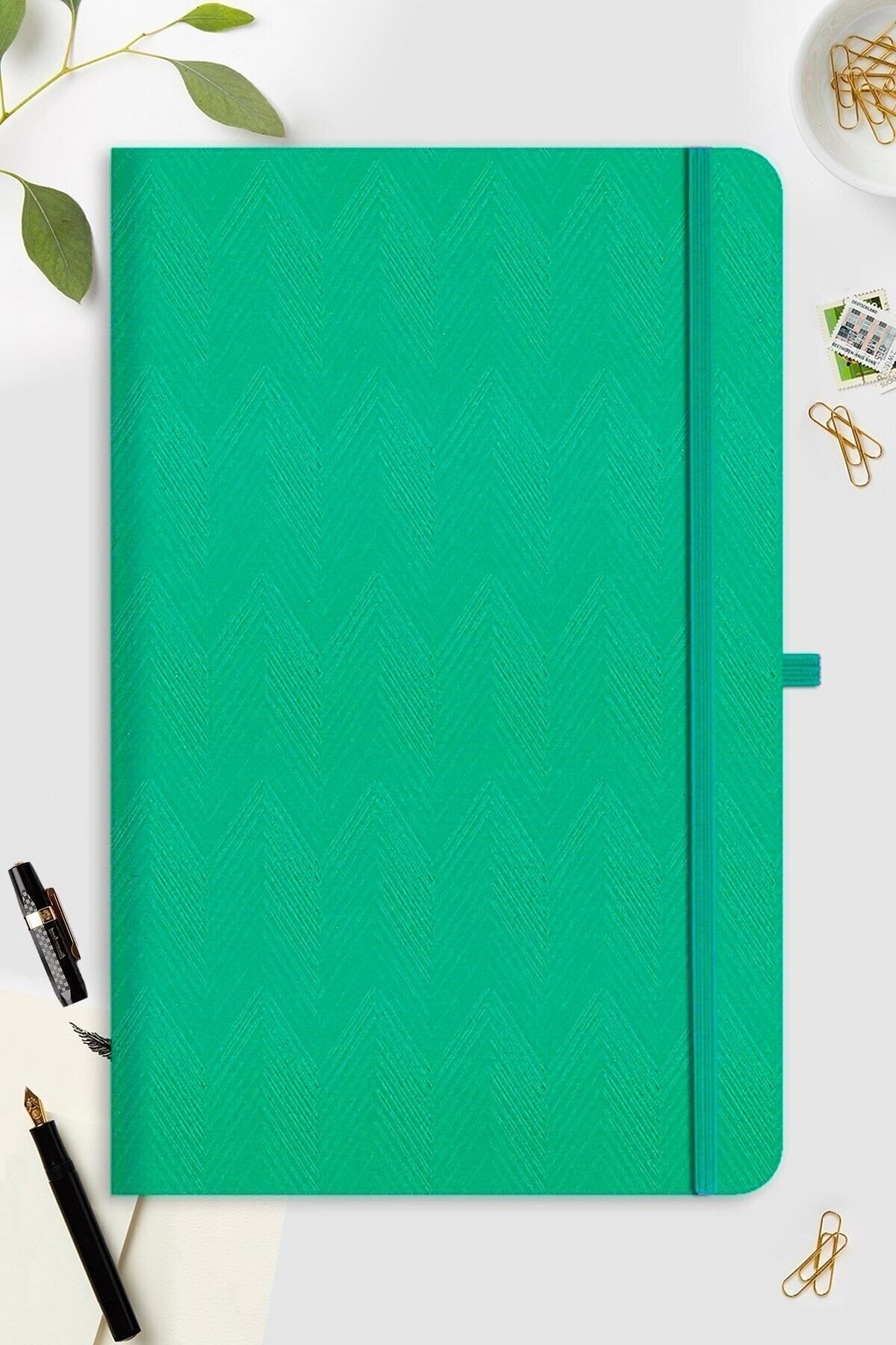 Le Color-Undated Classic Notebook Rec Note 13x21 Lined Green Patterned 2